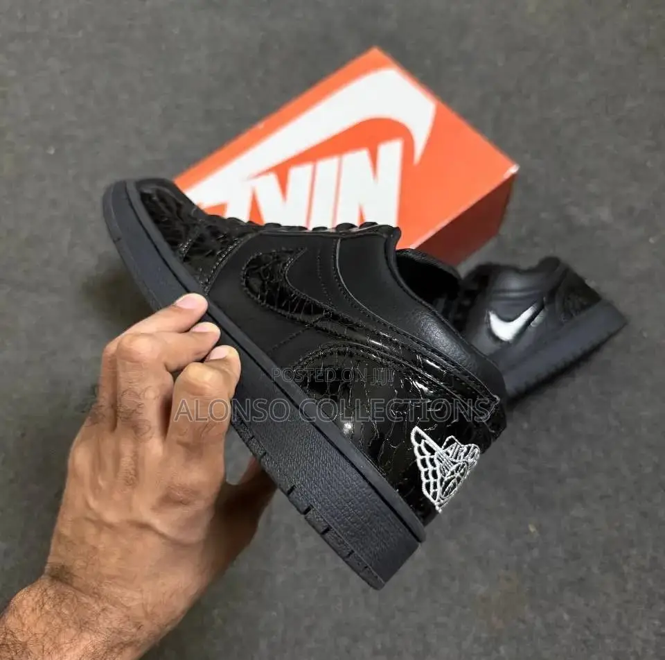 Jordan 1 Low