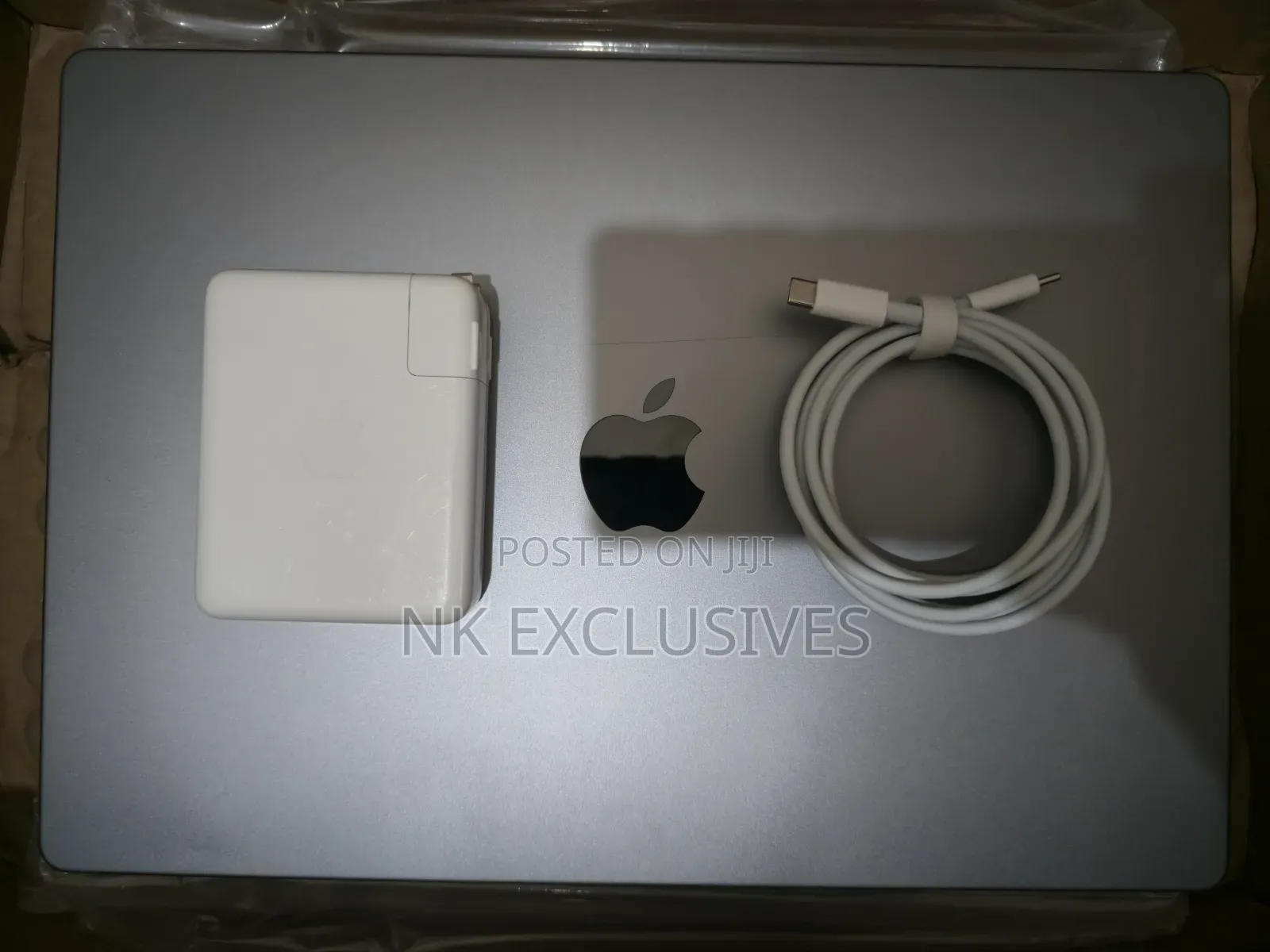 Laptop Apple MacBook Pro 2021 M1 16GB Apple M1 Pro SSD 512GB