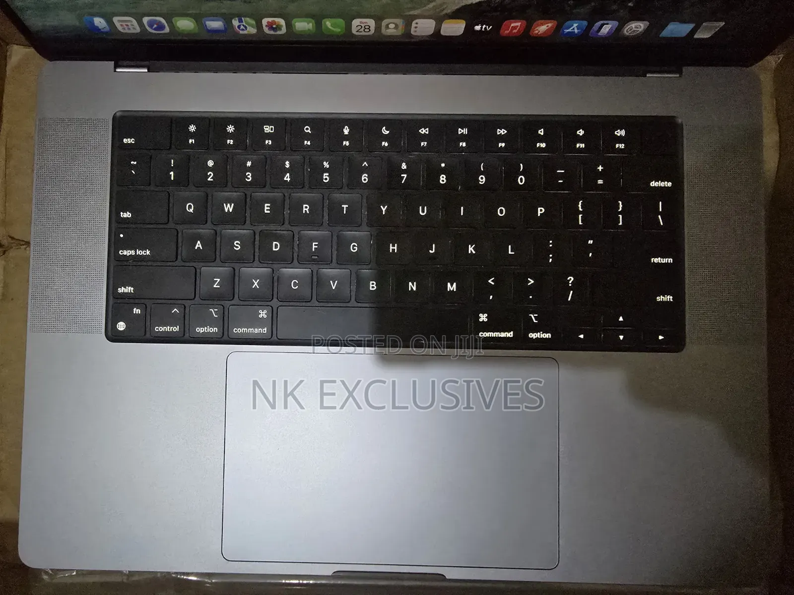 Laptop Apple MacBook Pro 2021 M1 16GB Apple M1 Pro SSD 512GB