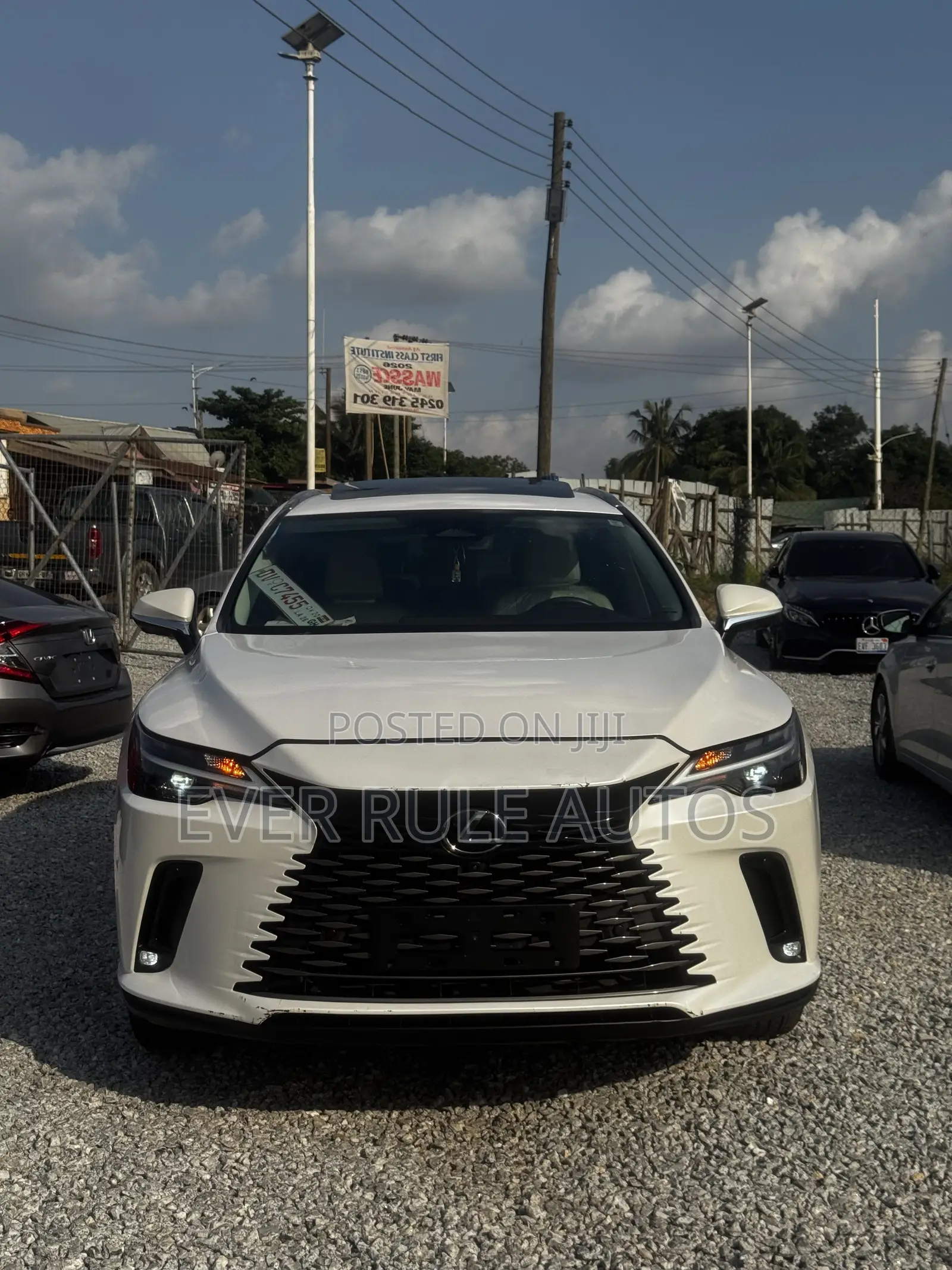 Lexus RX 350h Premium Plus AWD 2025 White