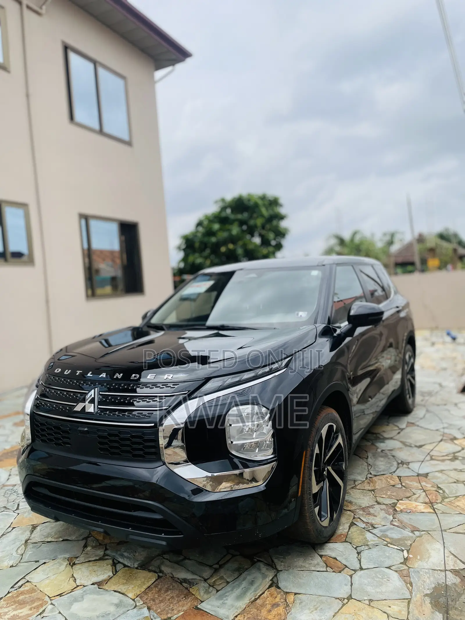 Mitsubishi Outlander 2022 Black
