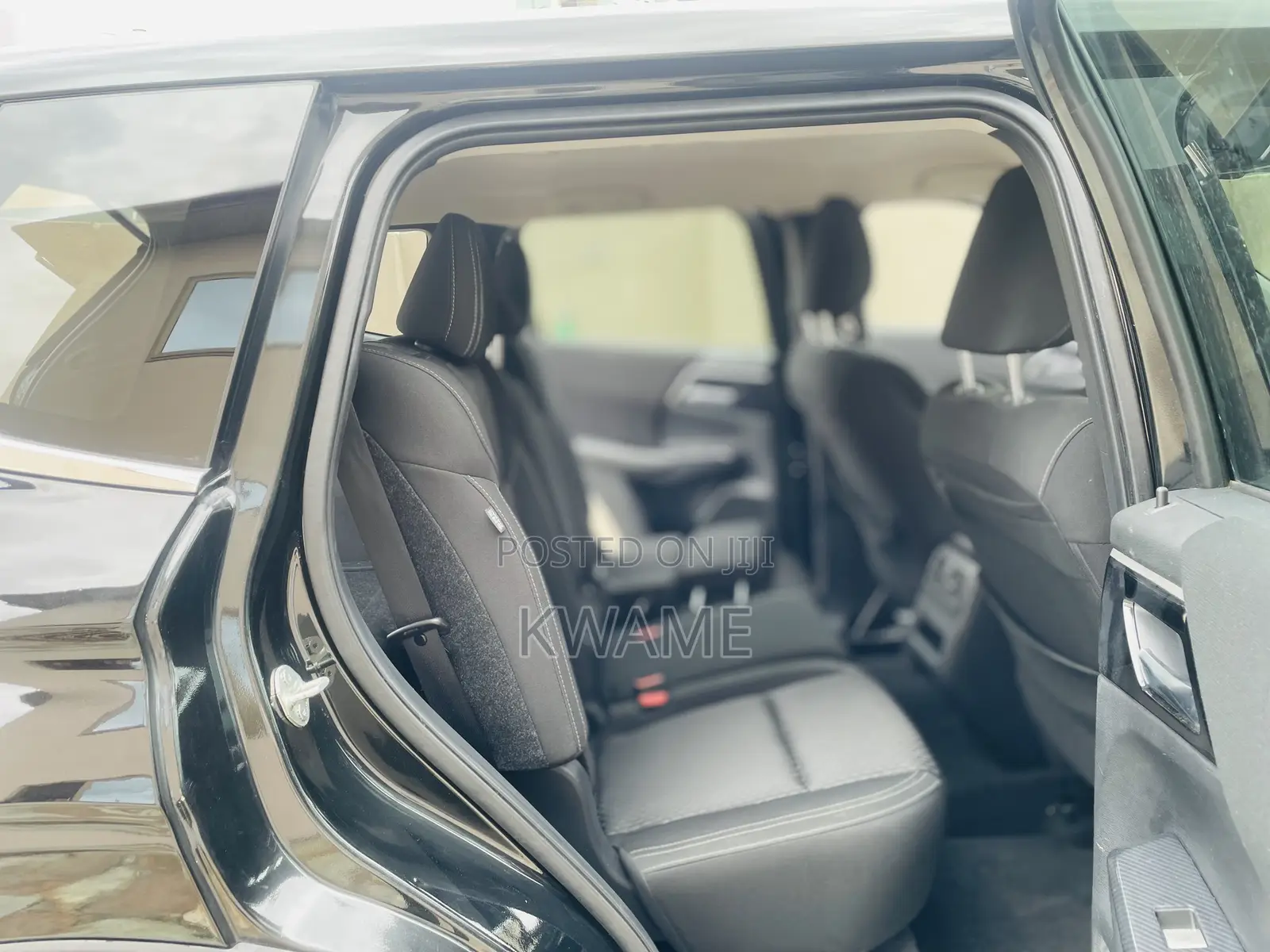 Mitsubishi Outlander 2022 Black