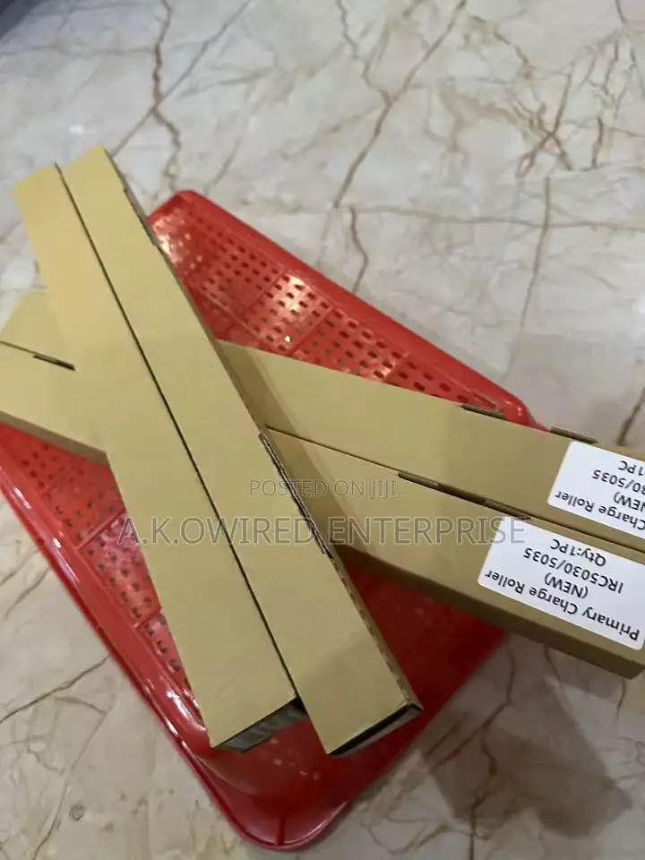 Ir C5030 C5035 C5045 C5051 C5235 C5240 C5250 Primary Charge Roller