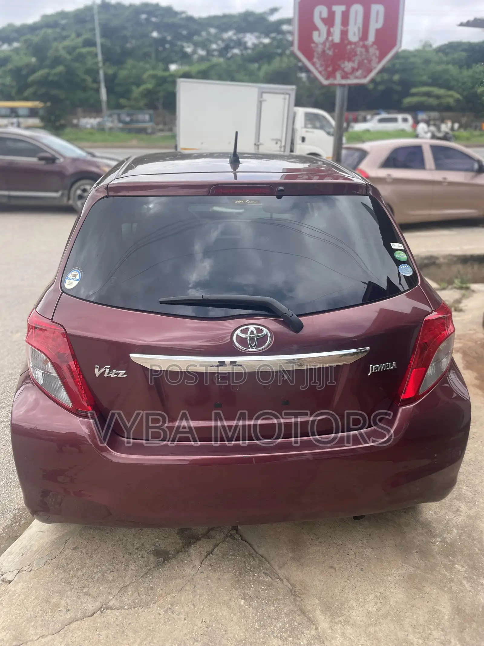 Toyota Vitz 2013 Brown