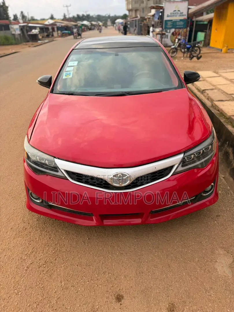 Toyota Camry SE 4dr Sedan (2.5L 4cyl 6A) 2015 Red