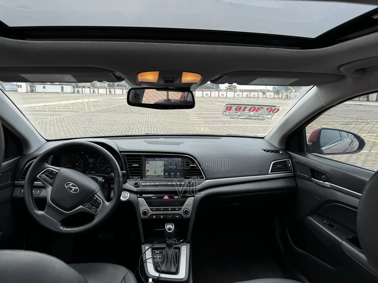 Hyundai Elantra Limited Sedan FWD (2.0L 4cyl 6A) 2017 Red