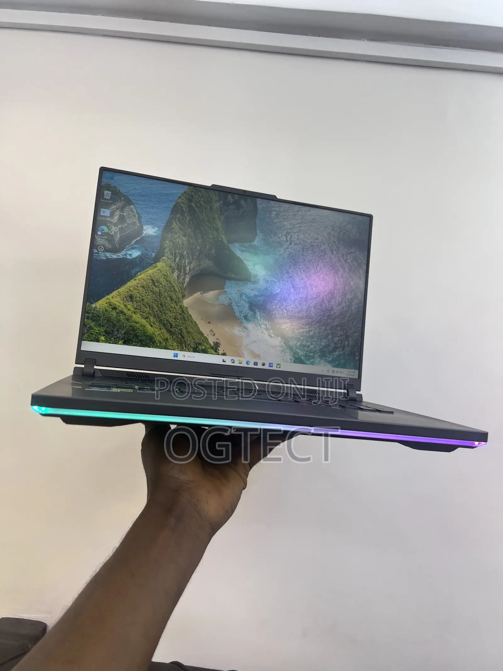 Laptop Asus ROG Strix G16 G614 16GB Intel Core i7 SSD 1T