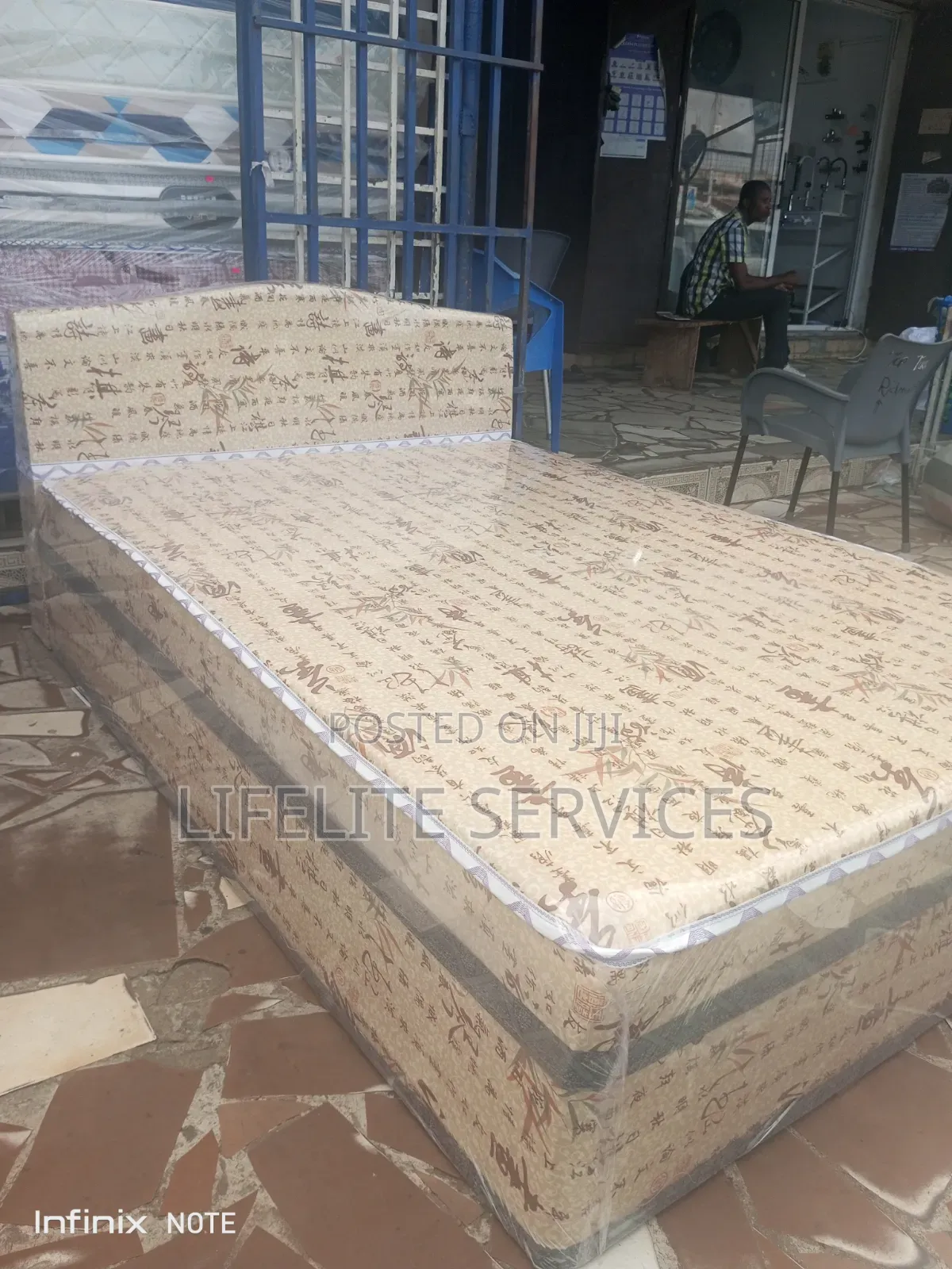 Inbuilt Bed Already Made With Foam- Large Size