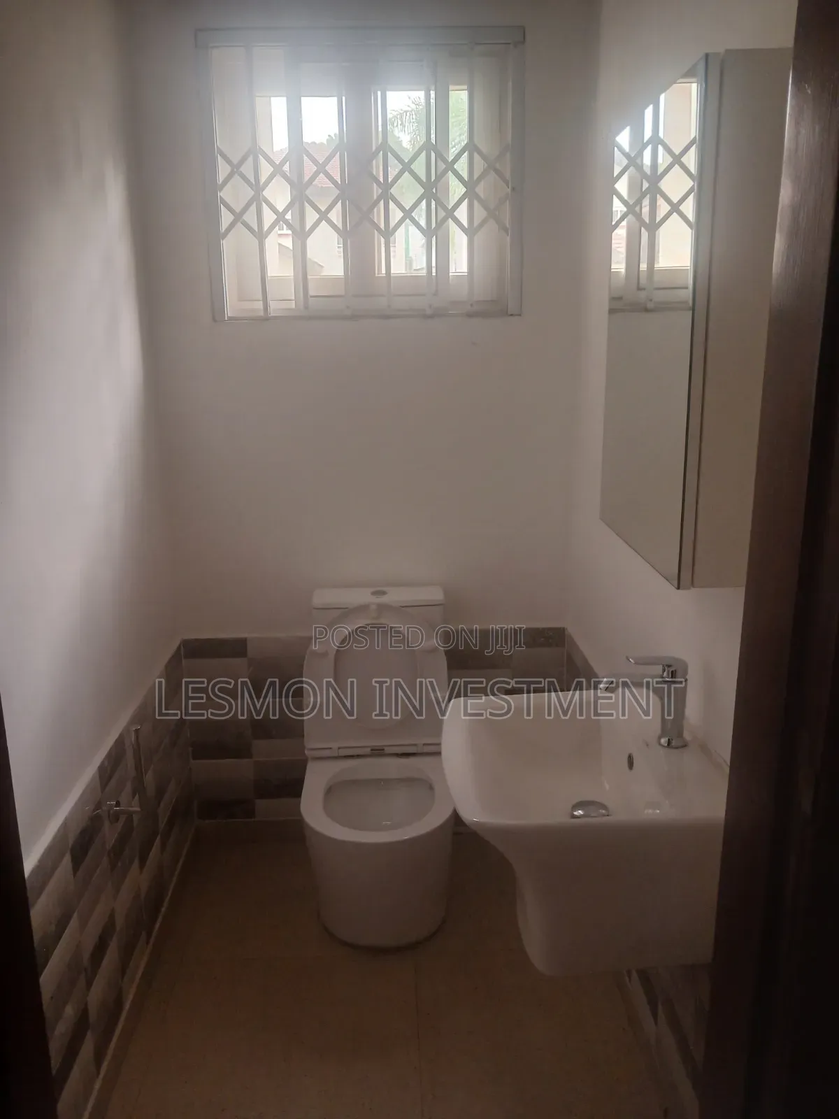 Furnished 4bdrm Bungalow in Lesson Investment, Airport Residential Area