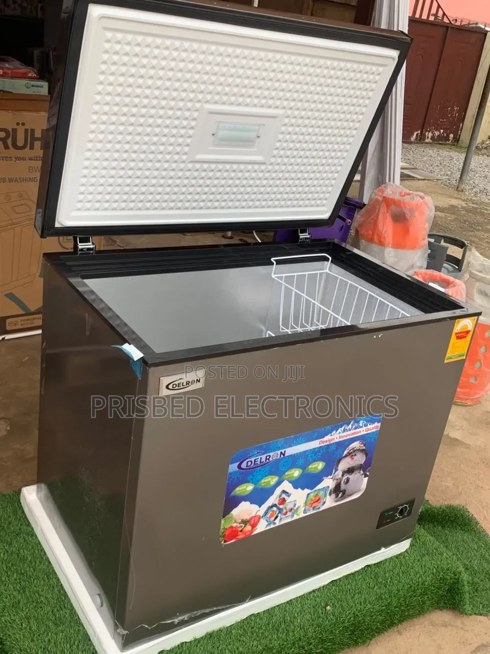 Delron Durable Chest Freezer 258 Litres