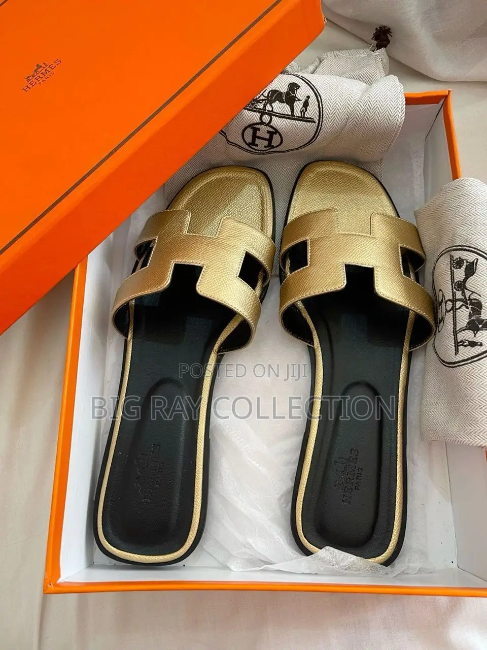 Lady’S Hermes Slippers Available in Colors >
