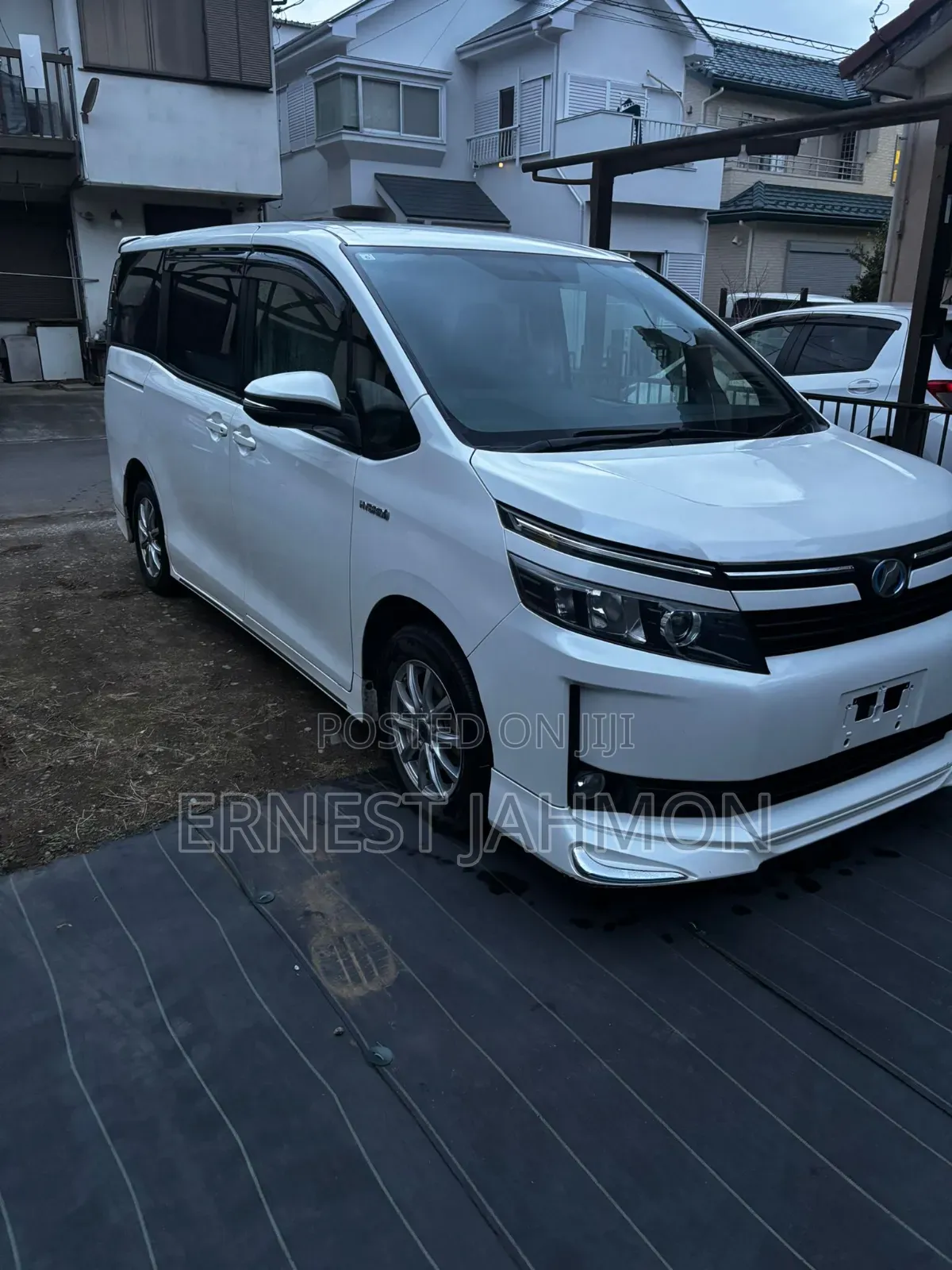 Toyota Voxy 2015 White