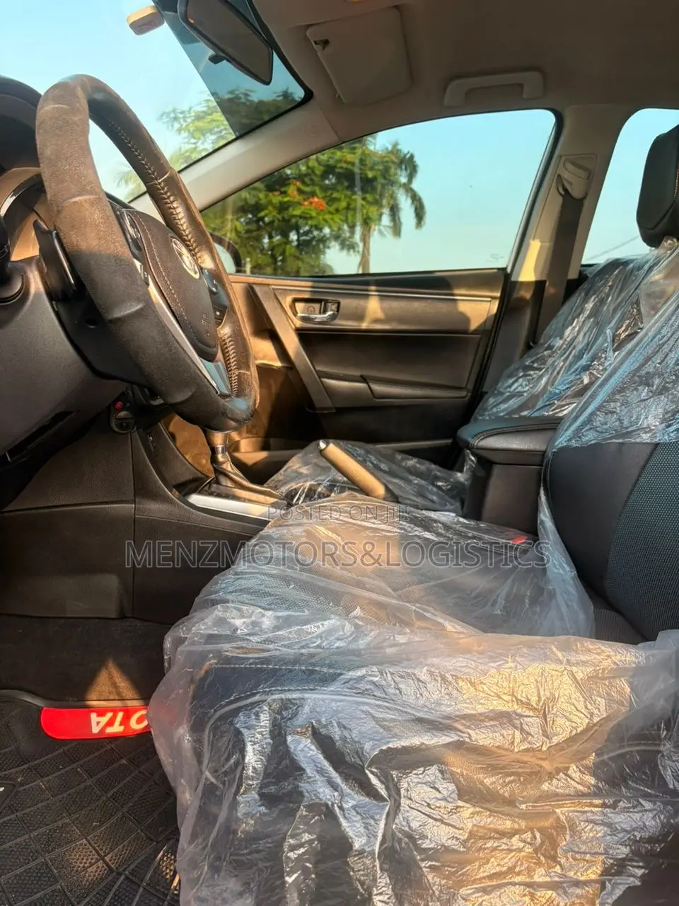 Toyota Corolla S 4dr Sedan (1.8L 4cyl CVT) 2015 White