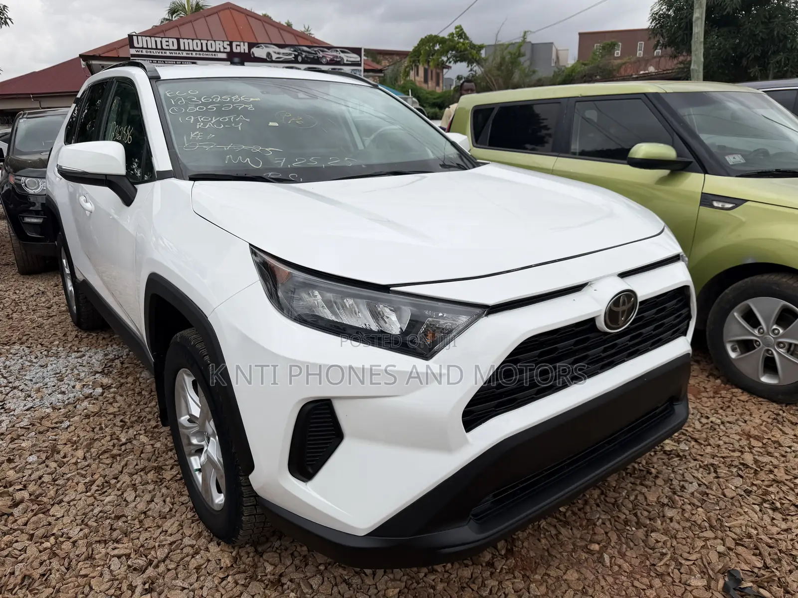 Toyota RAV4 Limited AWD 2020 White