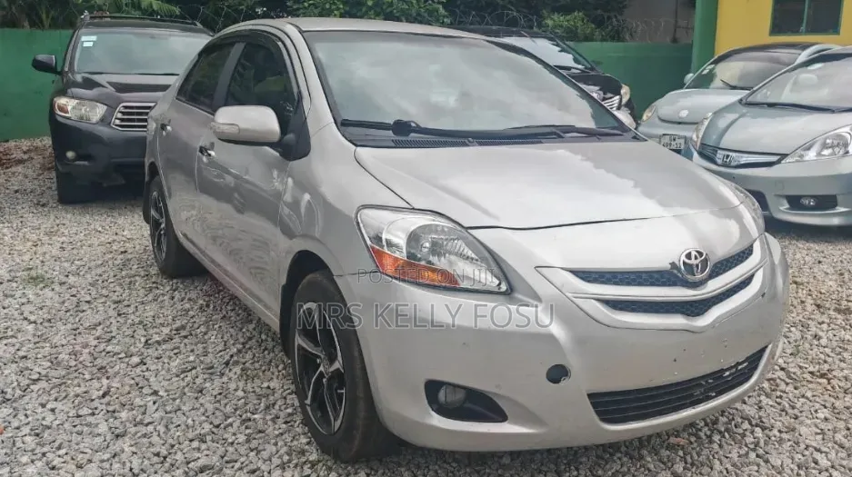 Toyota Yaris 2009 Silver
