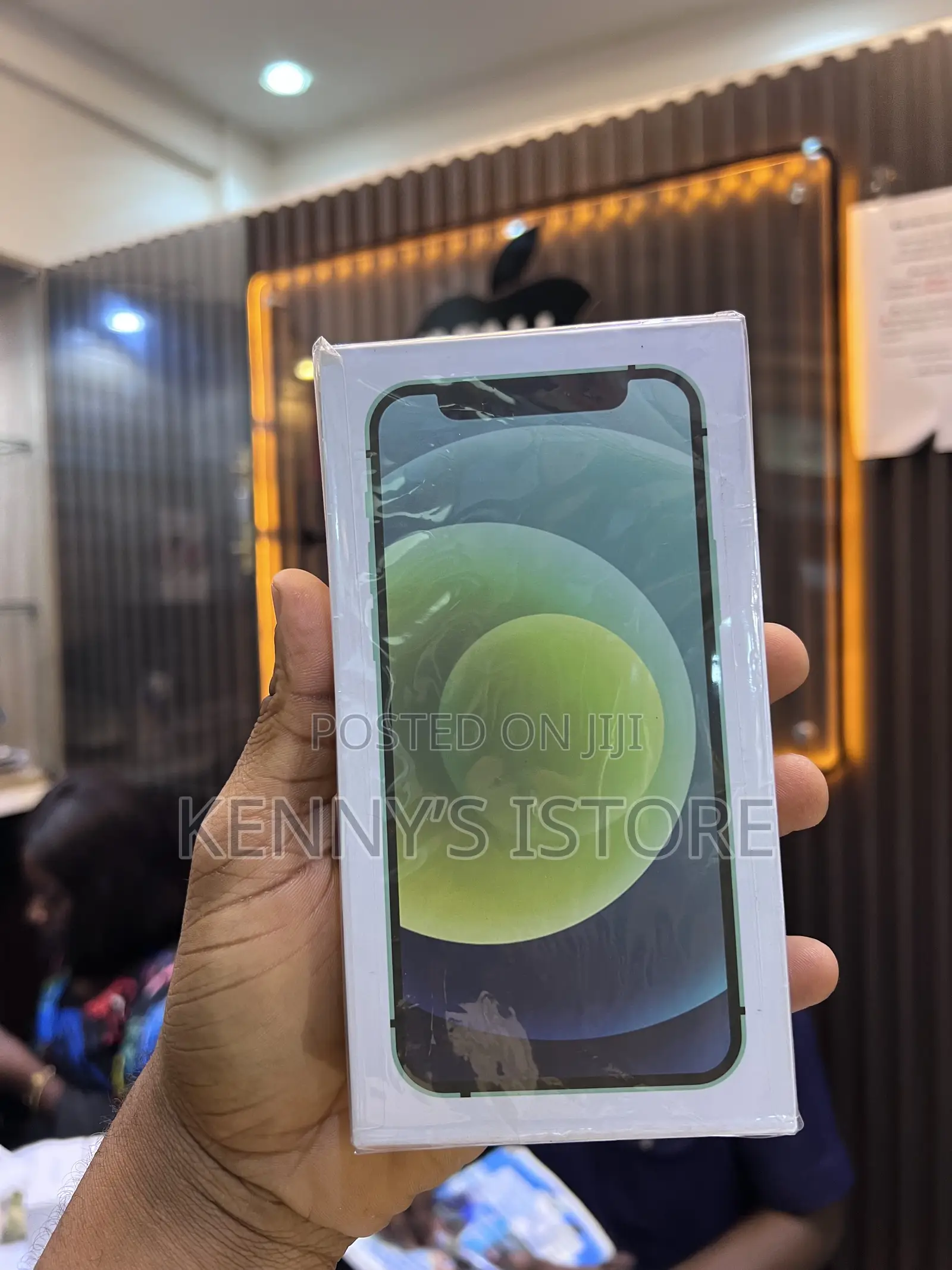 New Apple iPhone 12 128 GB Green