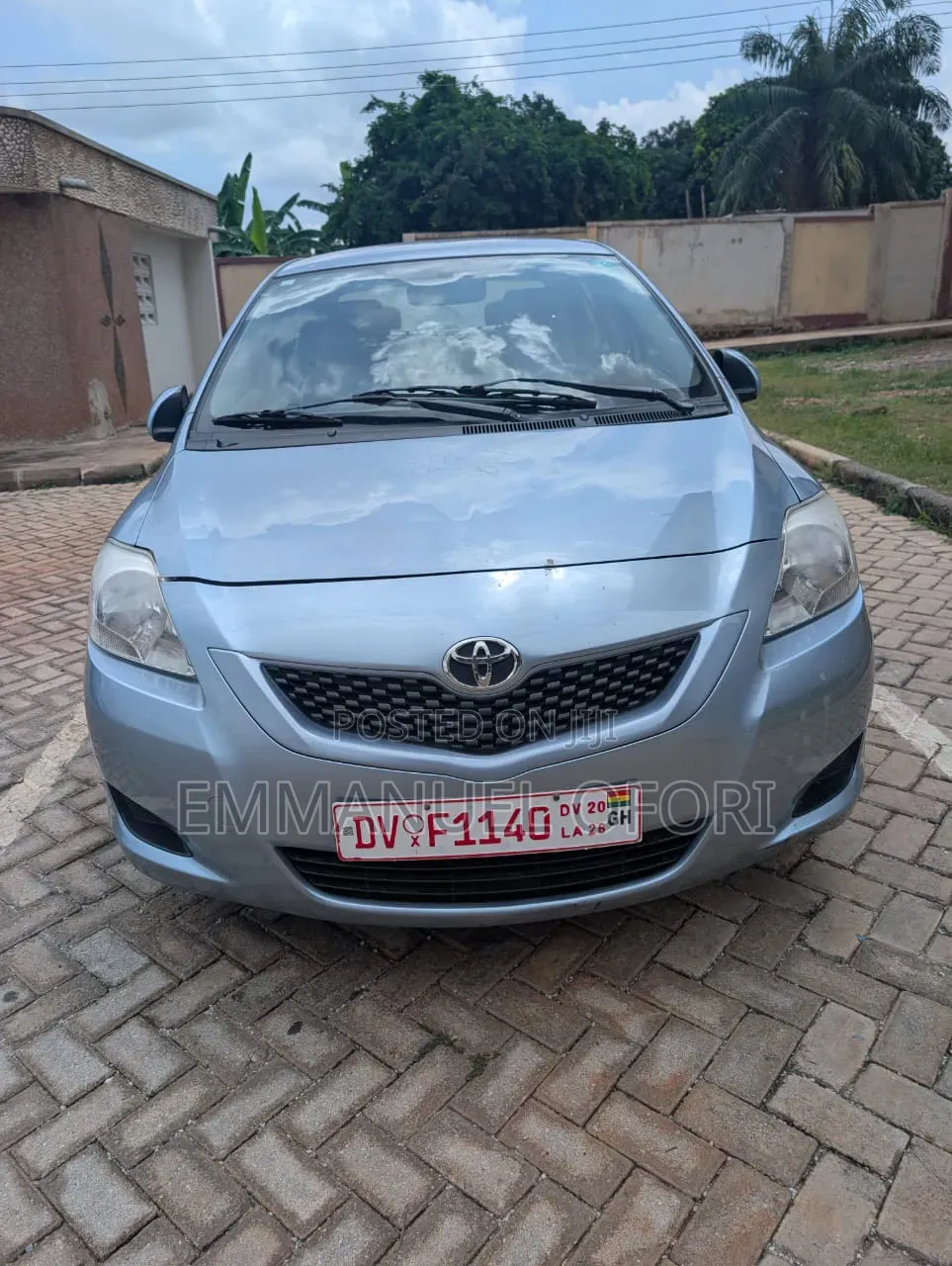Toyota Belta 2010 Silver
