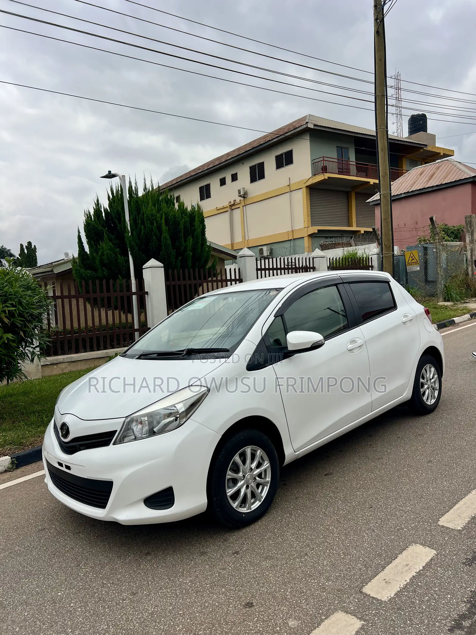 Toyota Vitz 2014 White