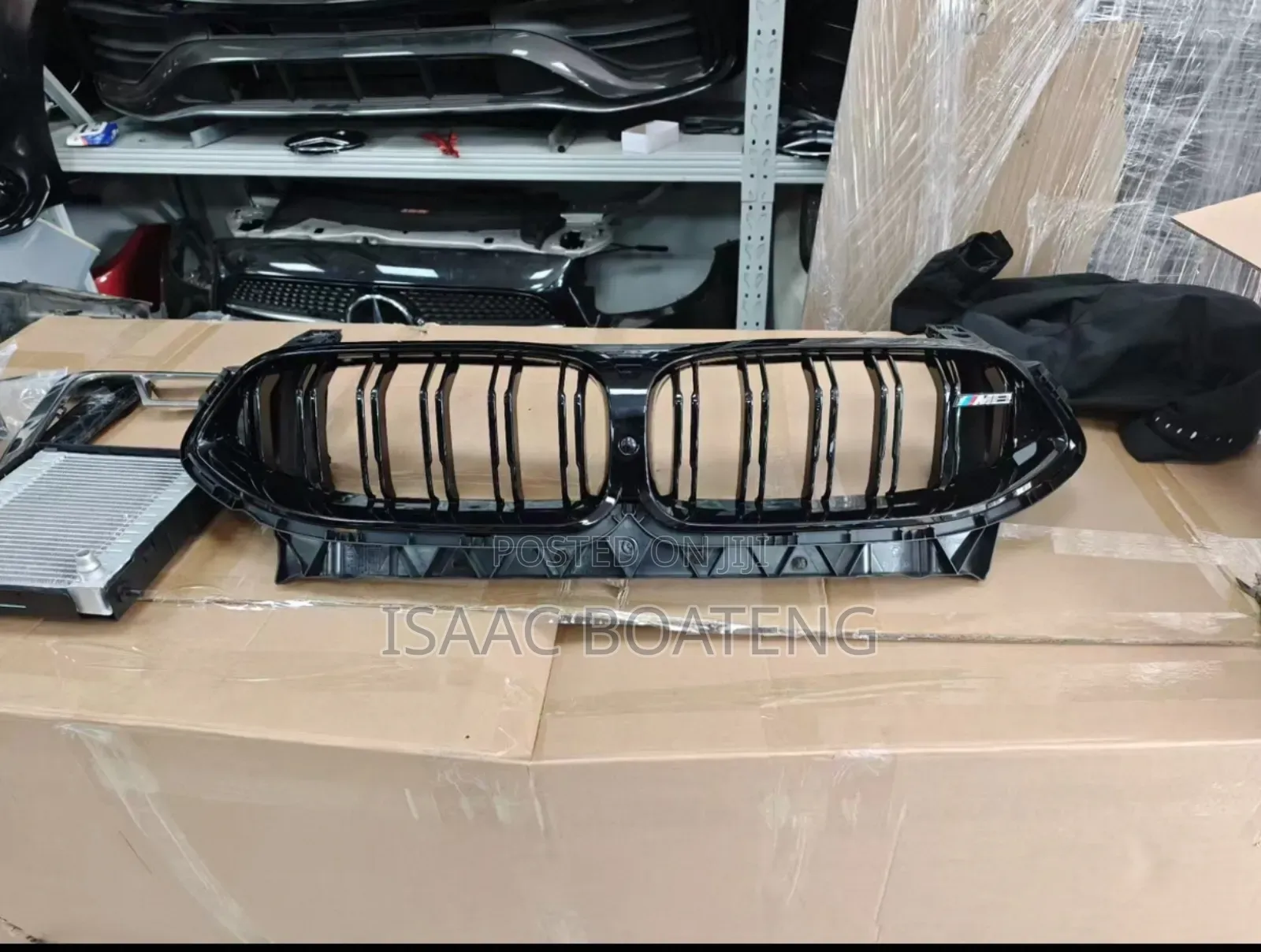 BMW M8 2024 Front Grille