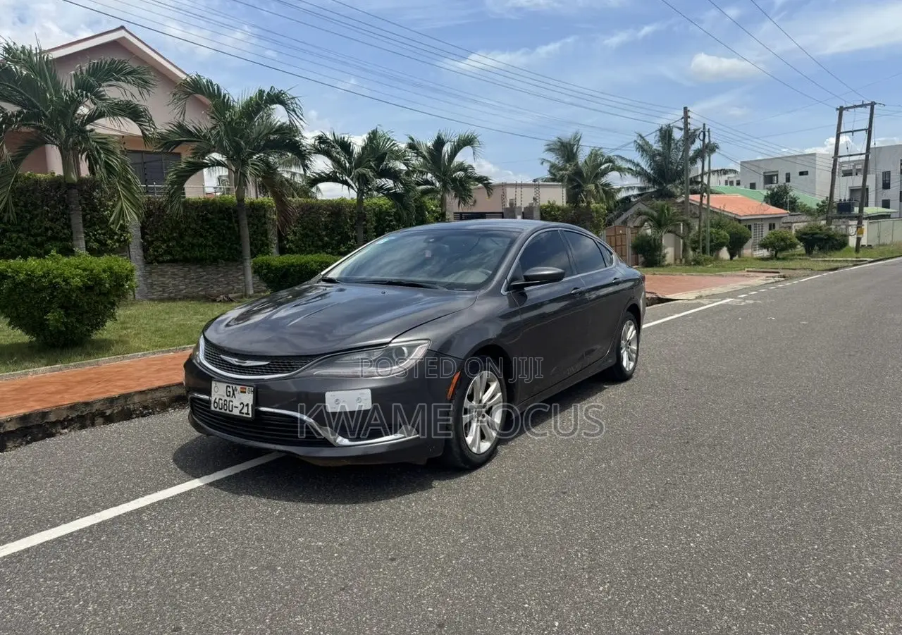 Chrysler 200 Limited 2015 Gray