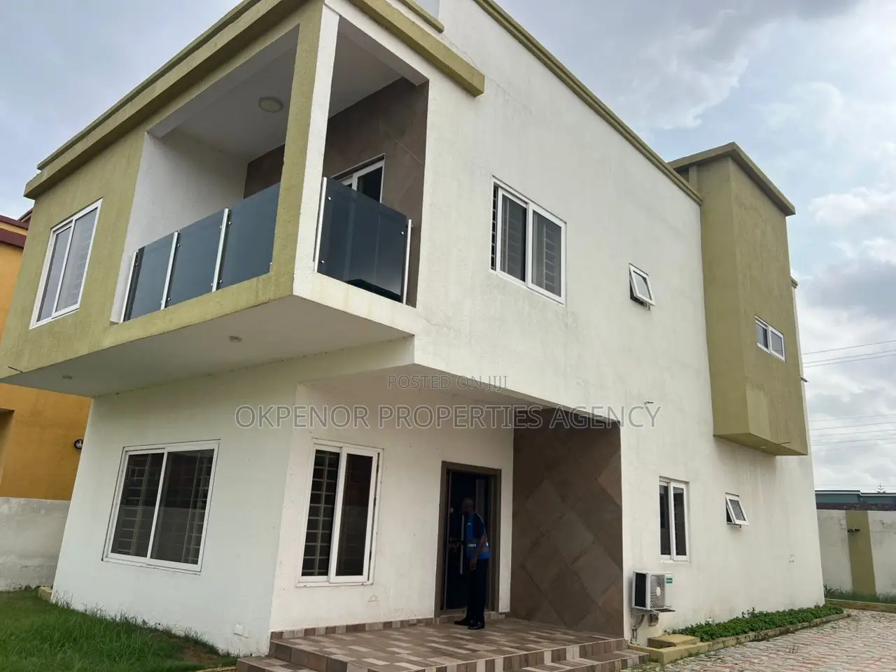 3bdrm House in East Airport, Accra Metropolitan for rent