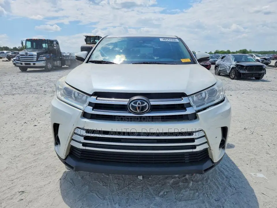 Toyota Highlander 2019 White