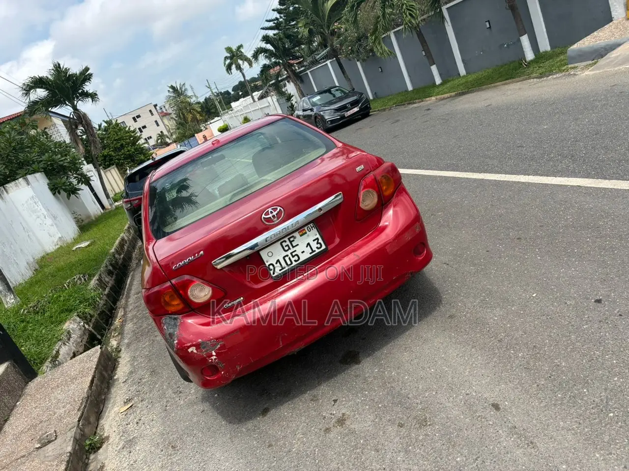 Toyota Corolla Base 4dr Sedan (1.8L 4cyl 5M) 2010 Red