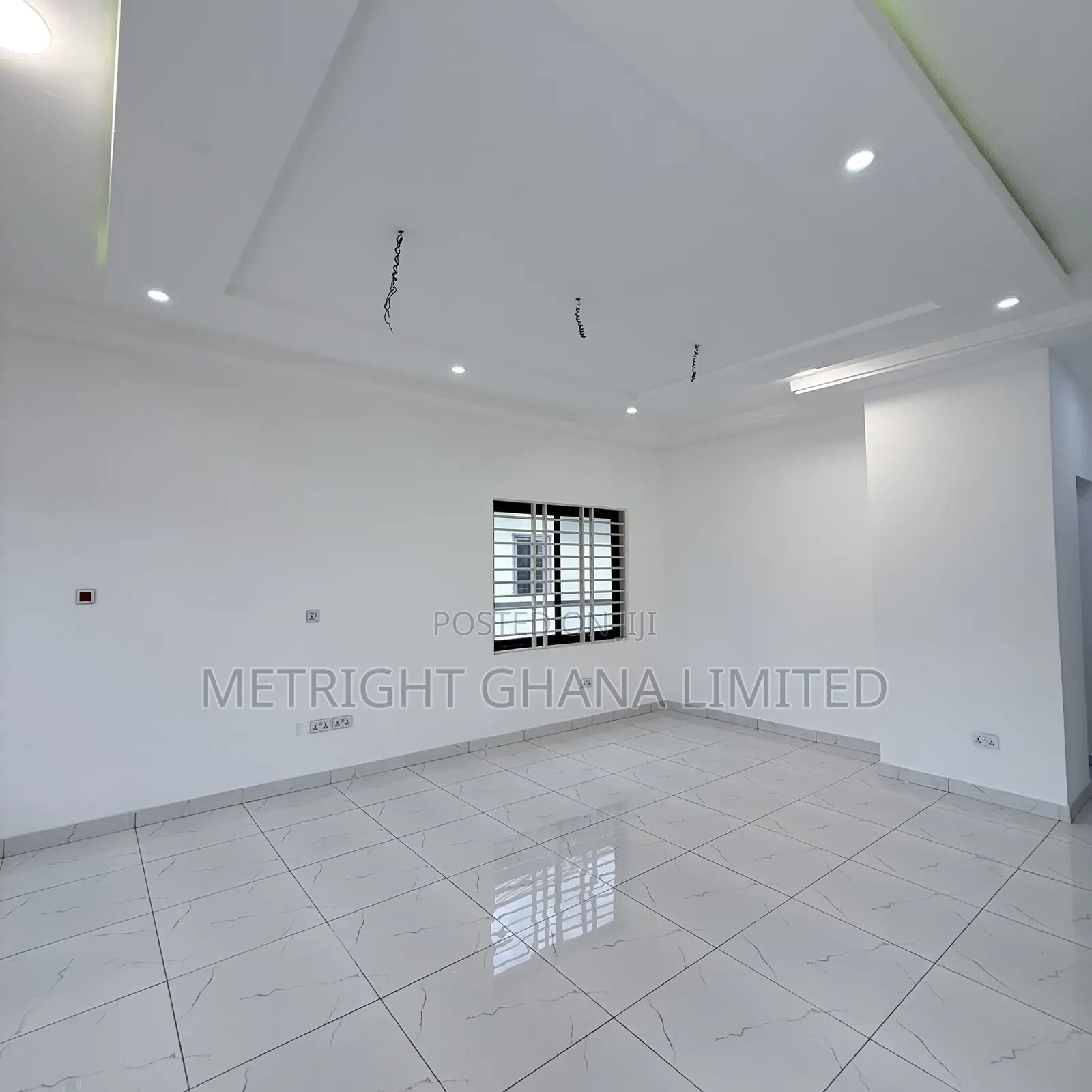 2bdrm House in Metritght Properties, Community 25 for sale