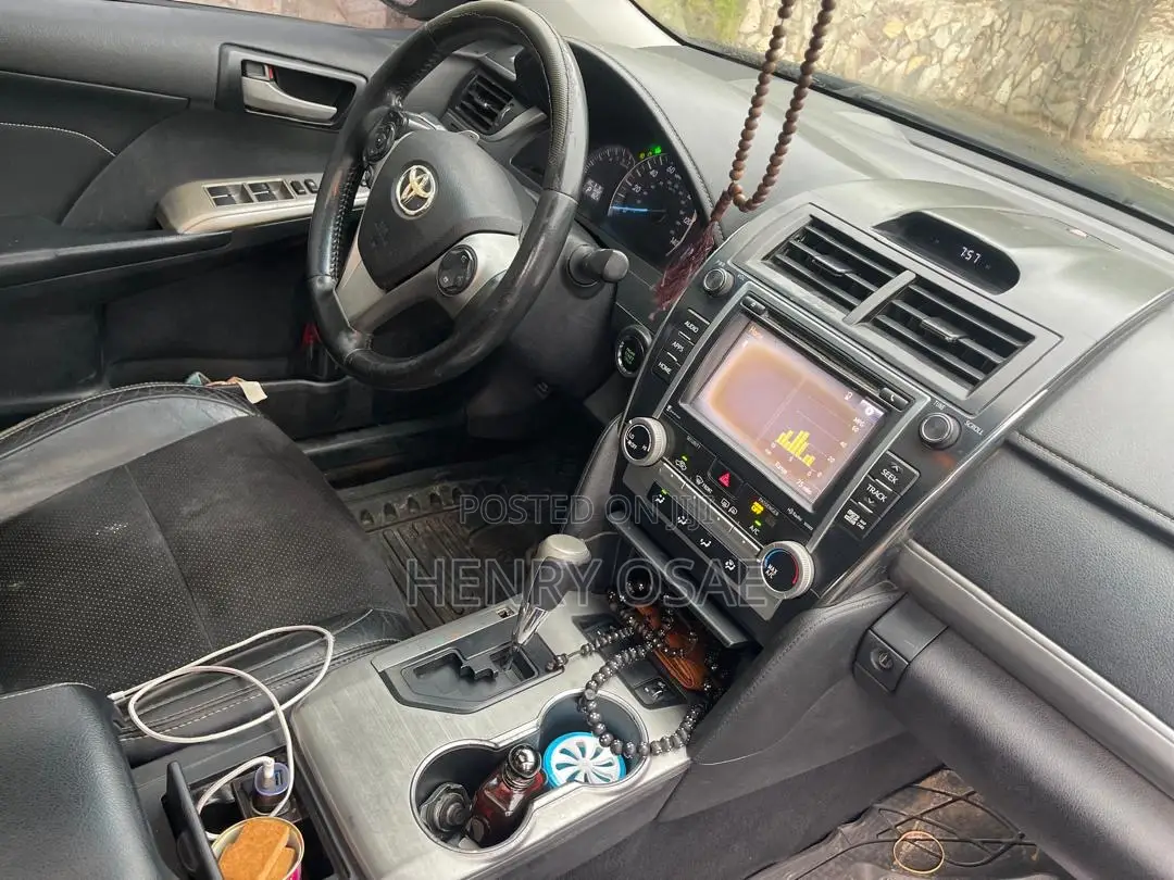 Toyota Camry L 4dr Sedan (2.5L 4cyl 6A) 2014 Black