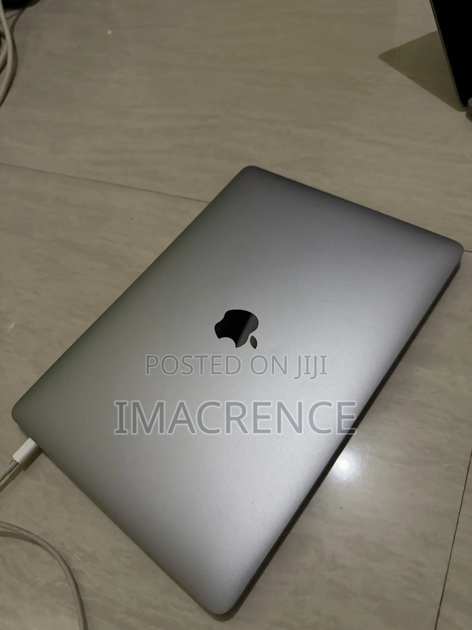 Laptop Apple MacBook Pro 2022 M2 16GB Apple M2 SSD 512GB