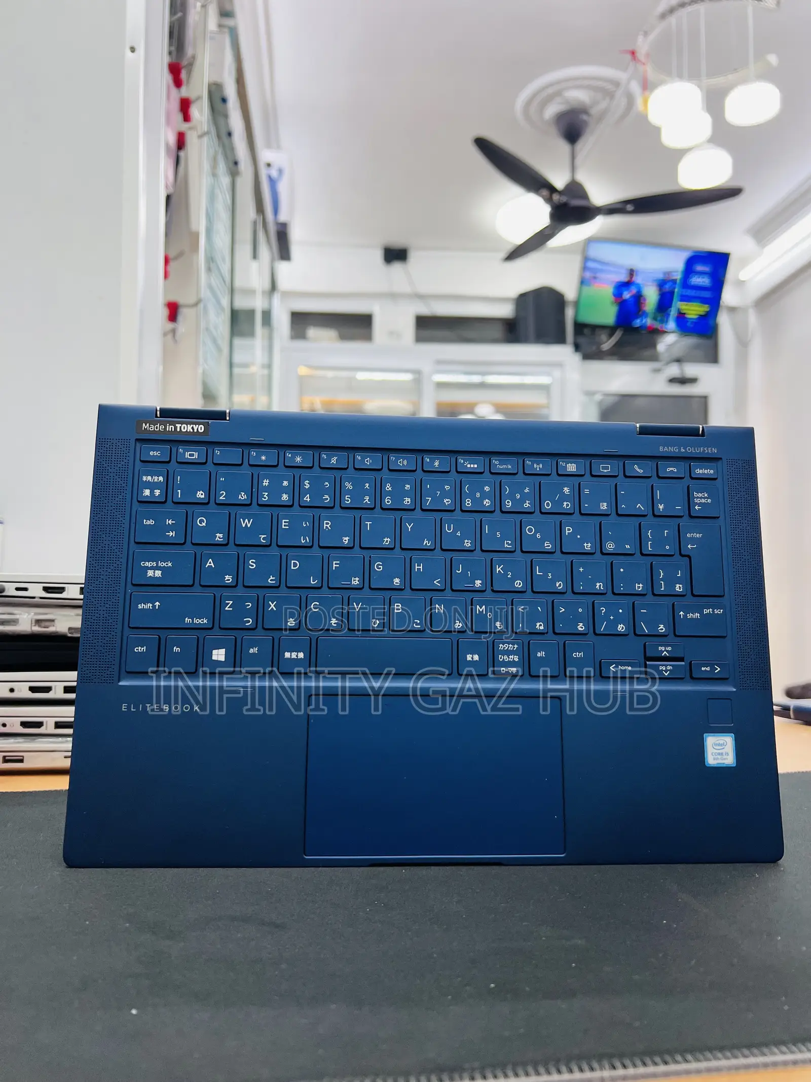 Laptop HP Dragonfly G3 8GB Intel Core i5 SSD 256GB