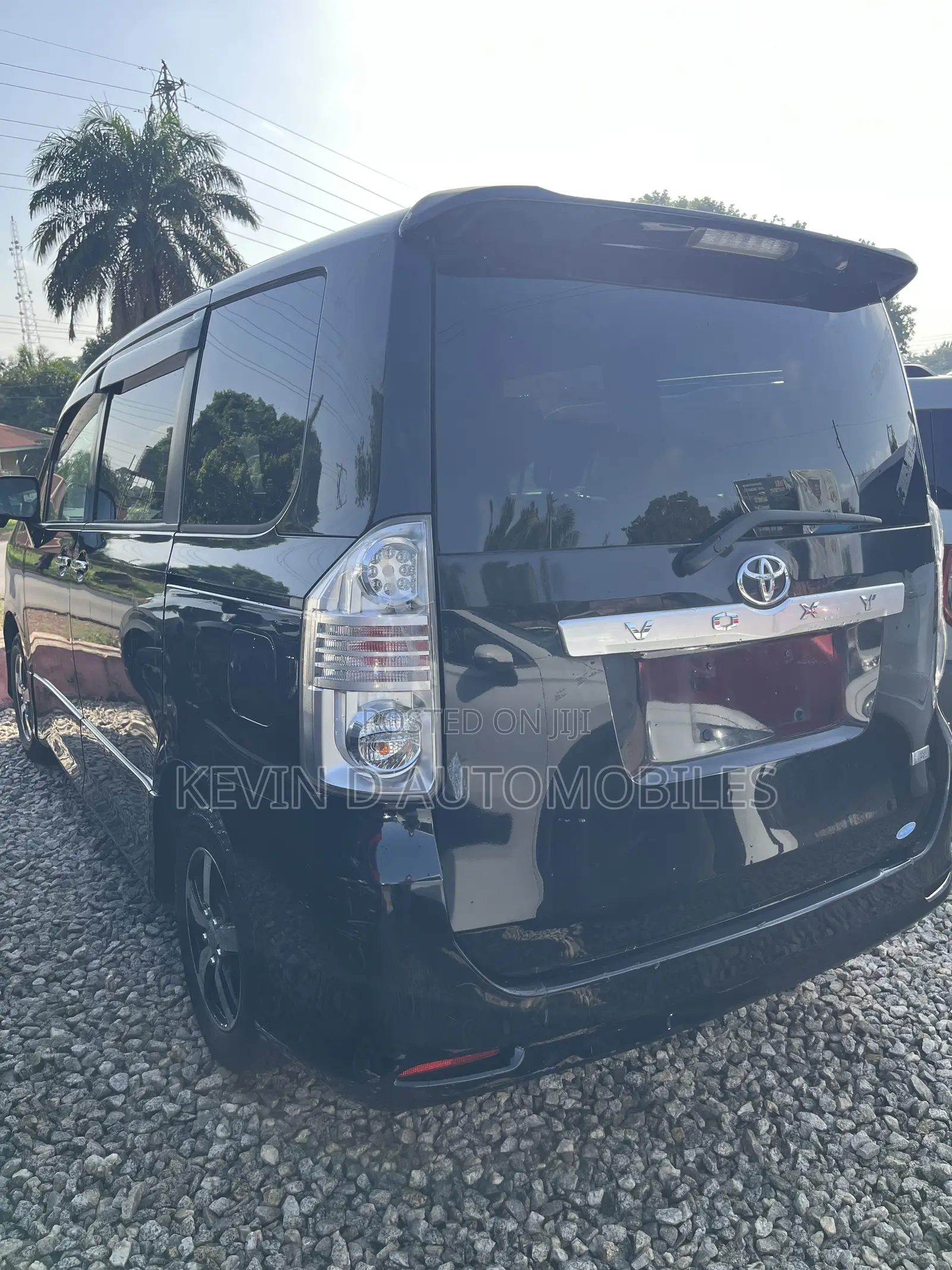 Toyota Voxy 2012 Black