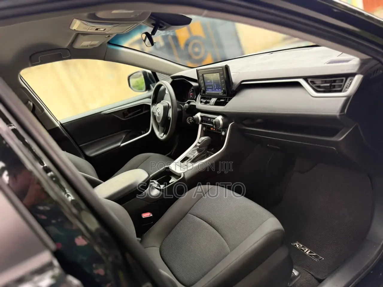 Toyota RAV4 LE 2021 Black