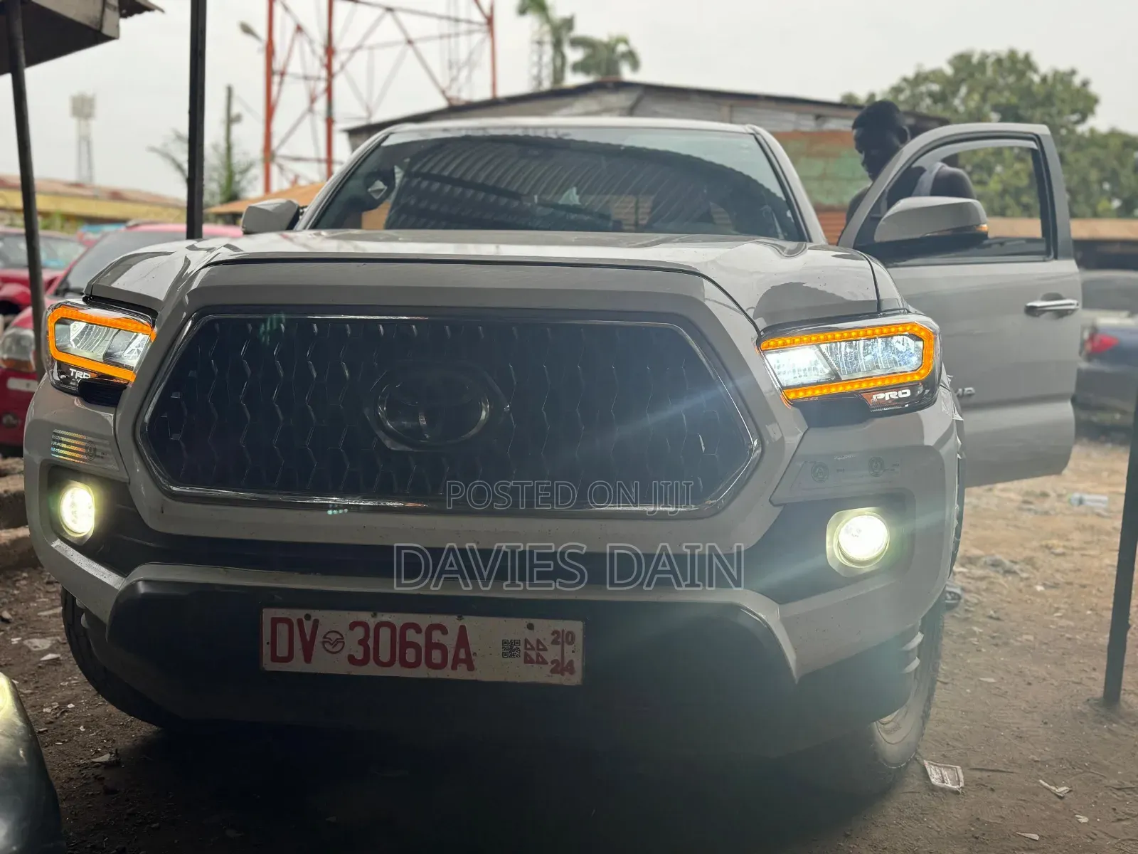 Toyota Tacoma 2018 White