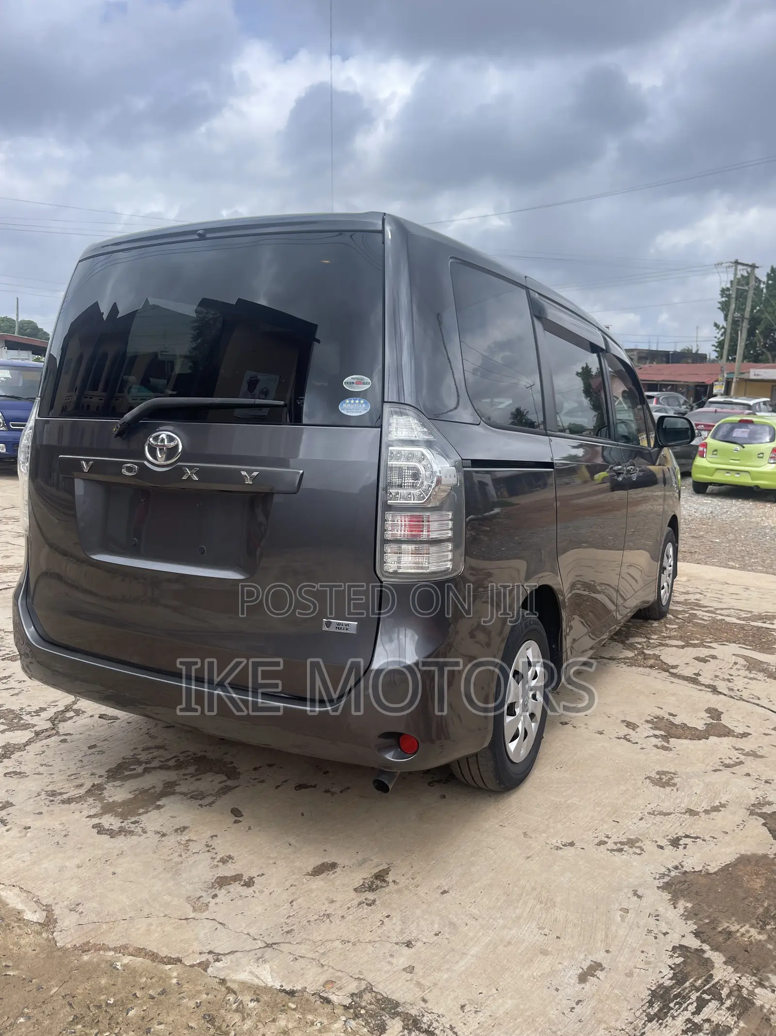 Toyota Voxy 2012 Grey