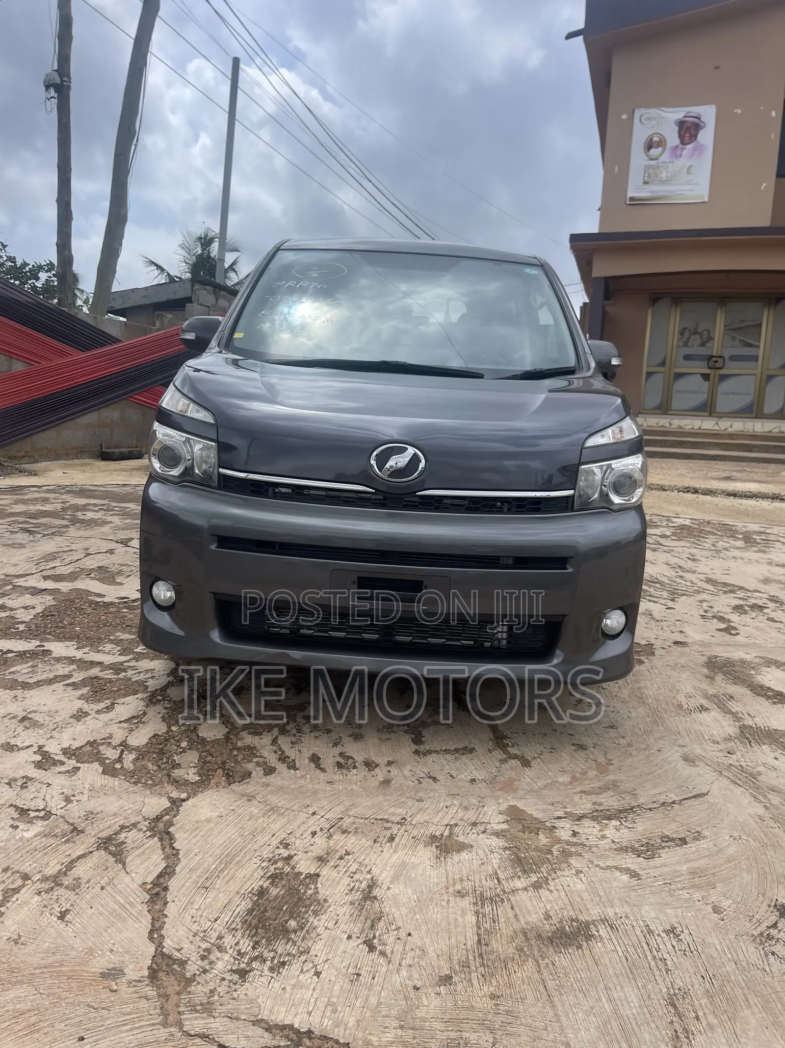 Toyota Voxy 2012 Grey