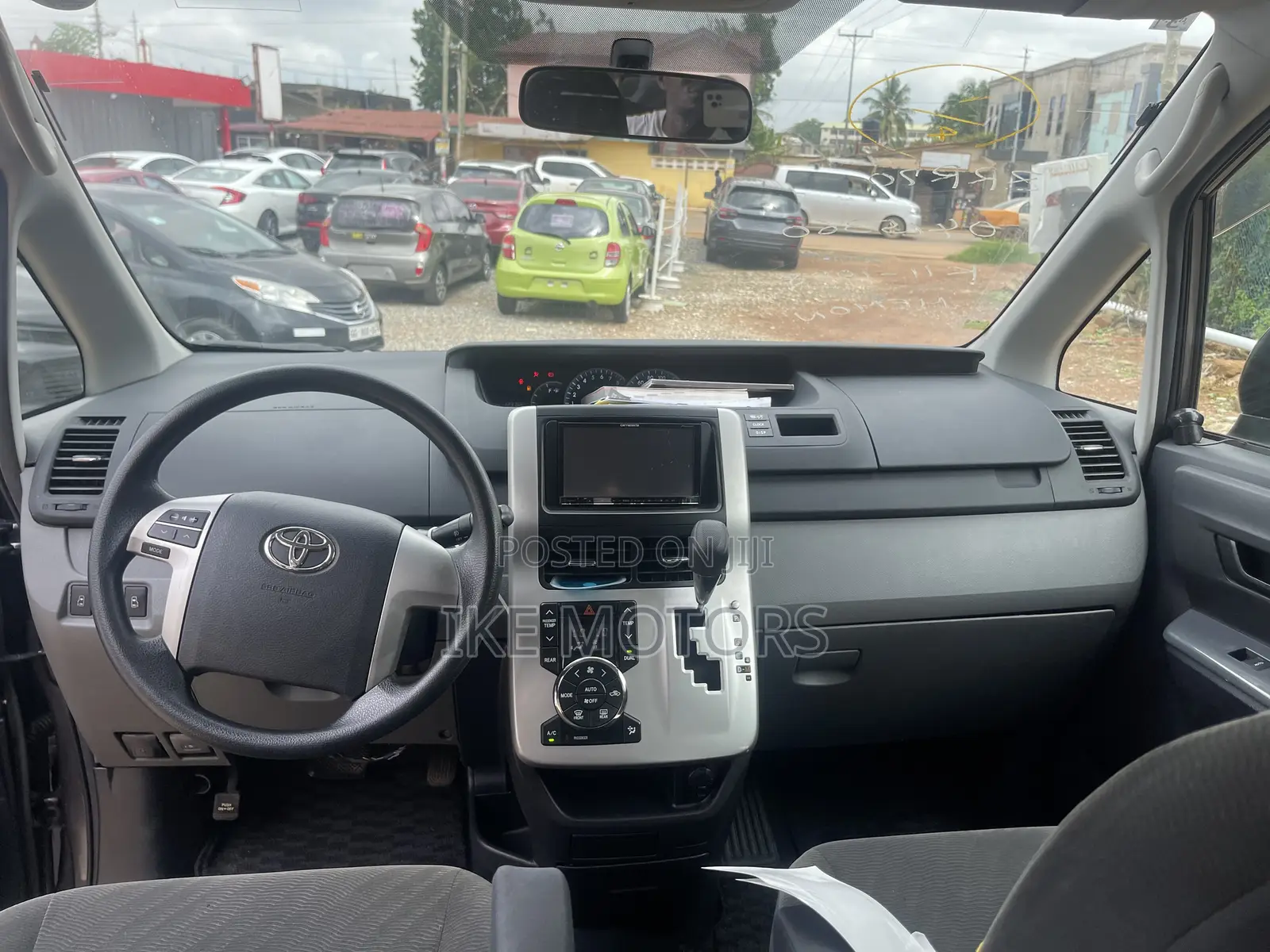 Toyota Voxy 2012 Grey