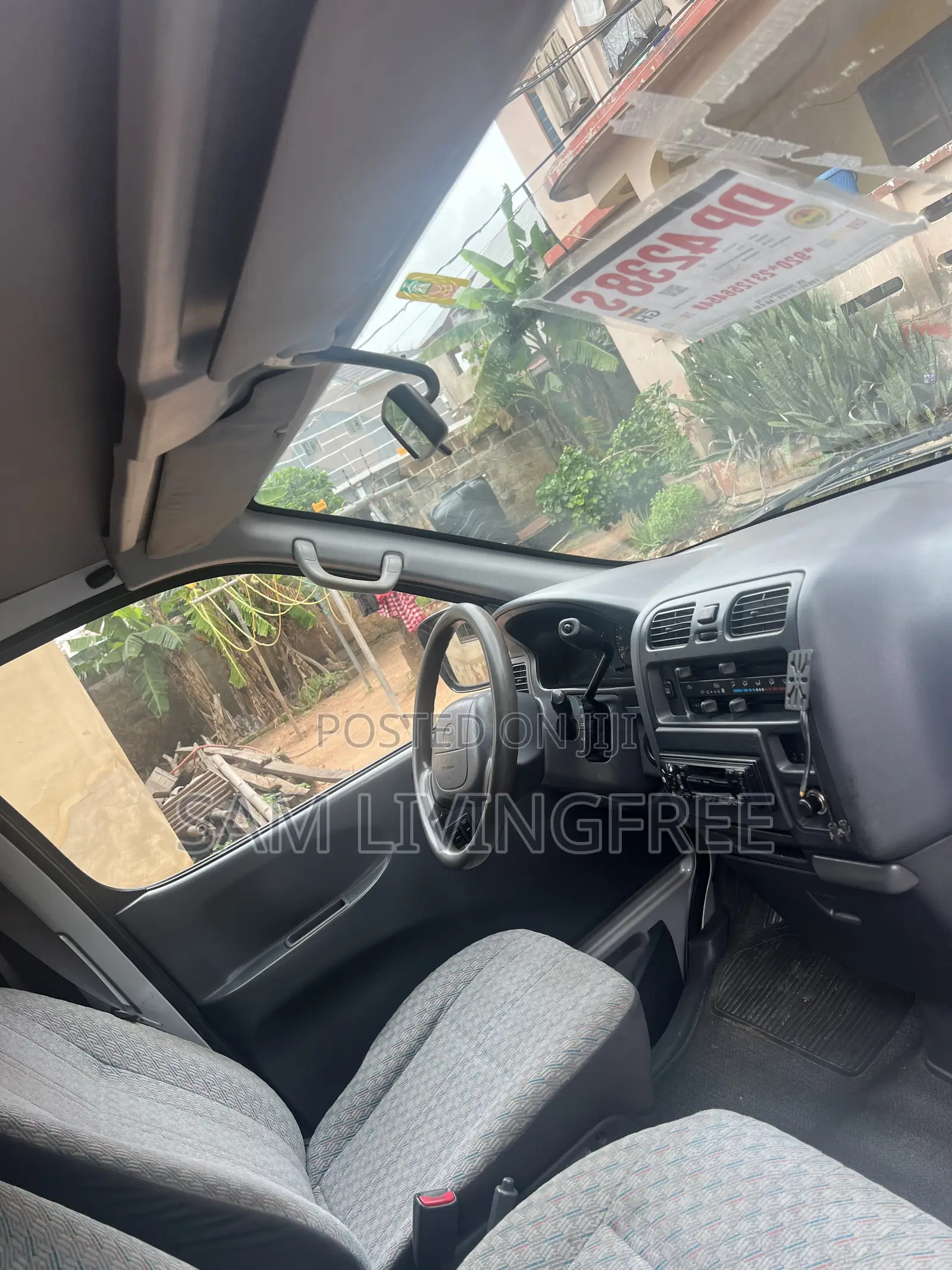 Toyota HiAce 2010 Silver
