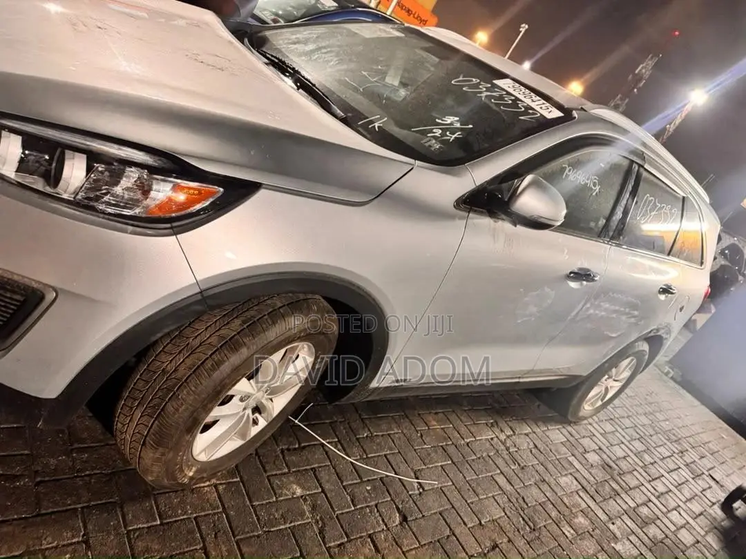 Kia Sorento 4dr SUV 2016 Silver