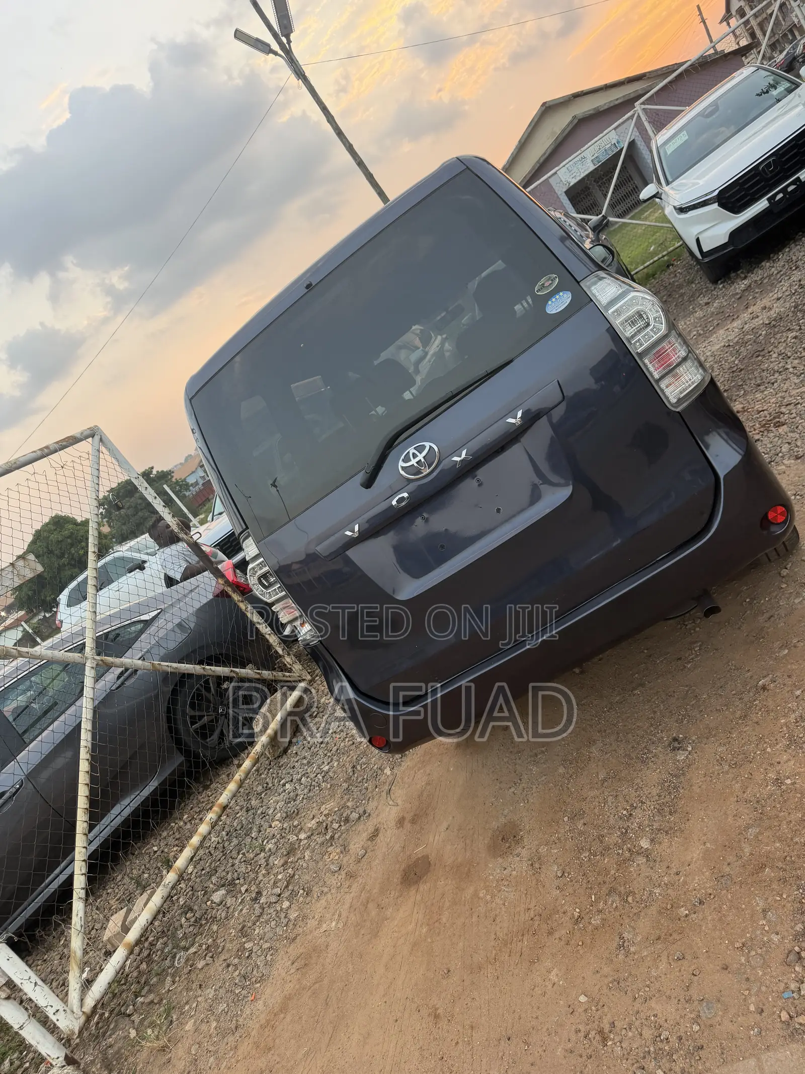 Toyota Voxy 2012 Blue
