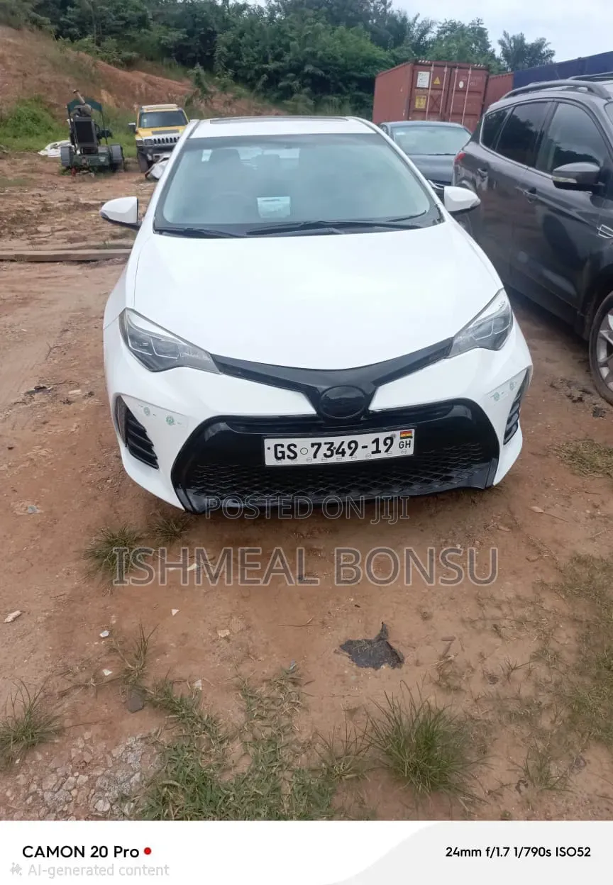 Toyota Corolla S Plus 4dr Sedan (1.8L 4cyl 6M) 2014 White