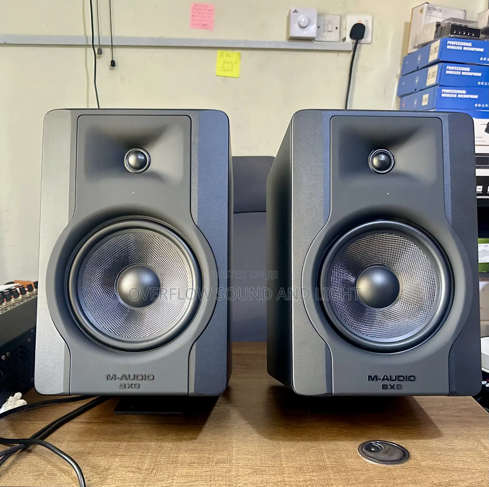 M-Audio Bx8 D3 8-Inch Powered Studio Monitors