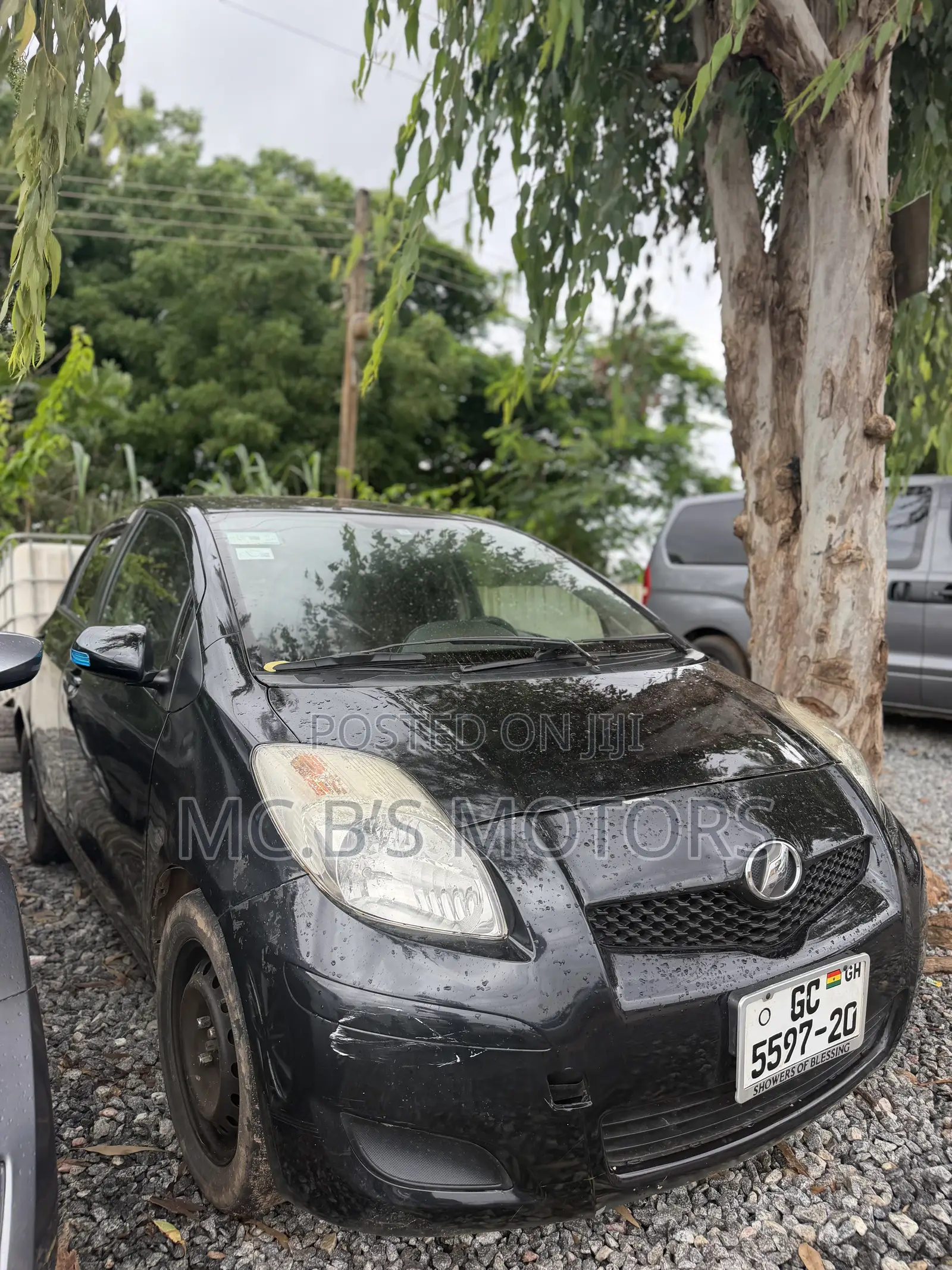 Toyota Vitz 2010 Black
