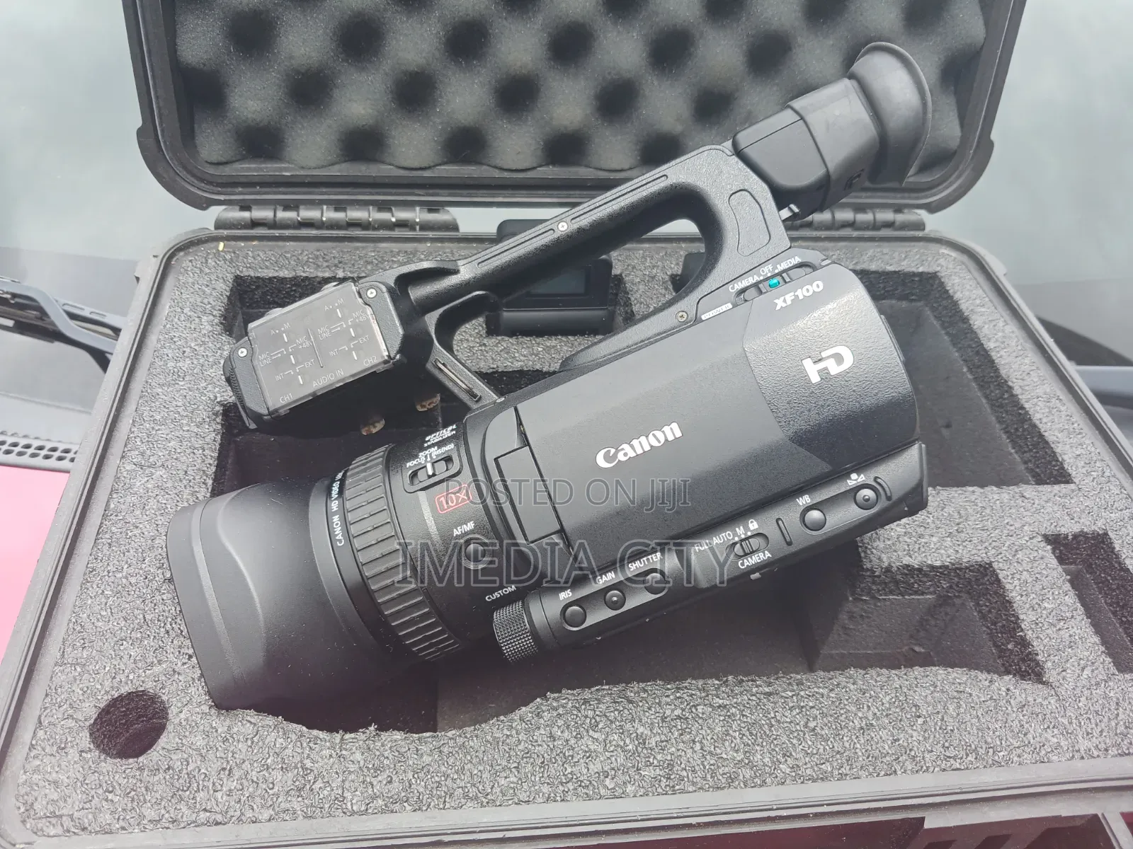 Canon Xf100 Professional Camcorder