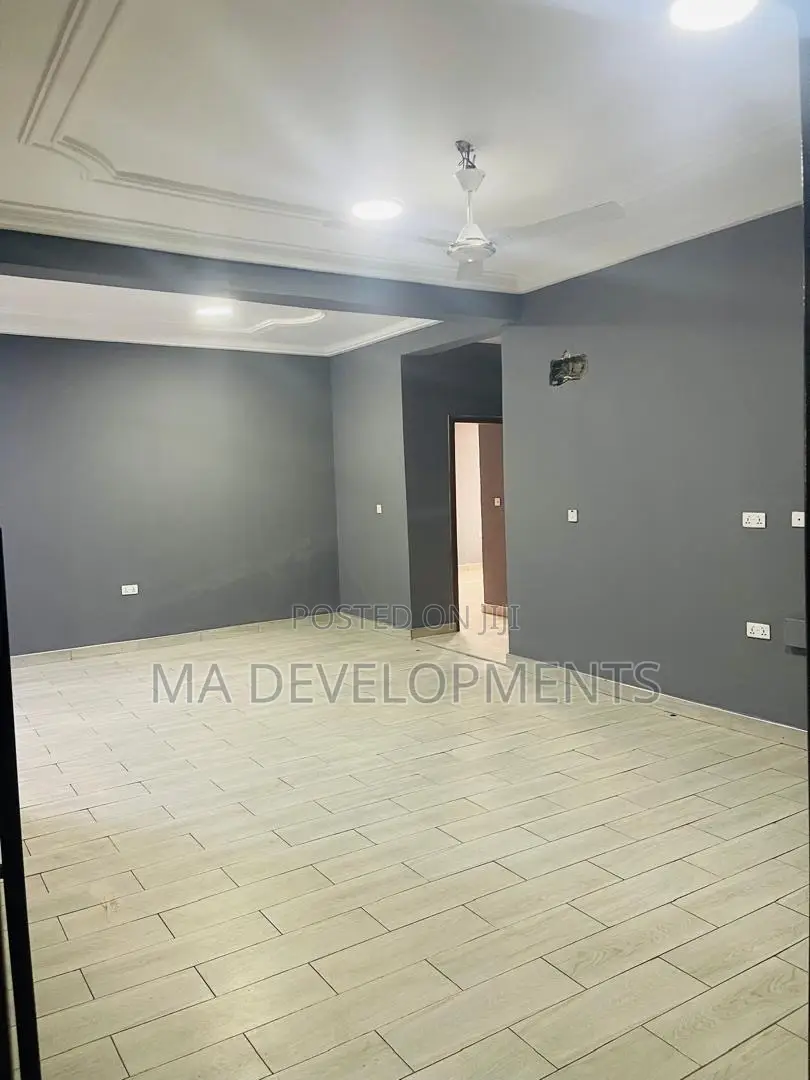 2bdrm Apartment in Madev Realty, Lapaz for rent