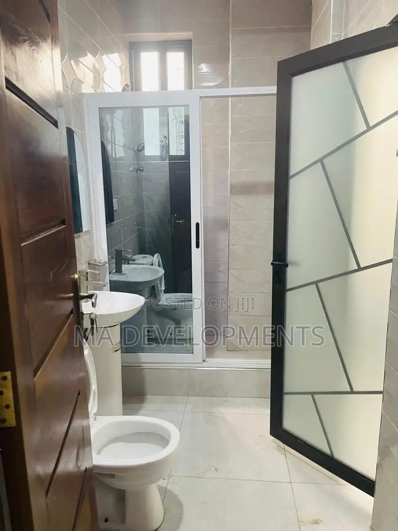 2bdrm Apartment in Madev Realty, Lapaz for rent