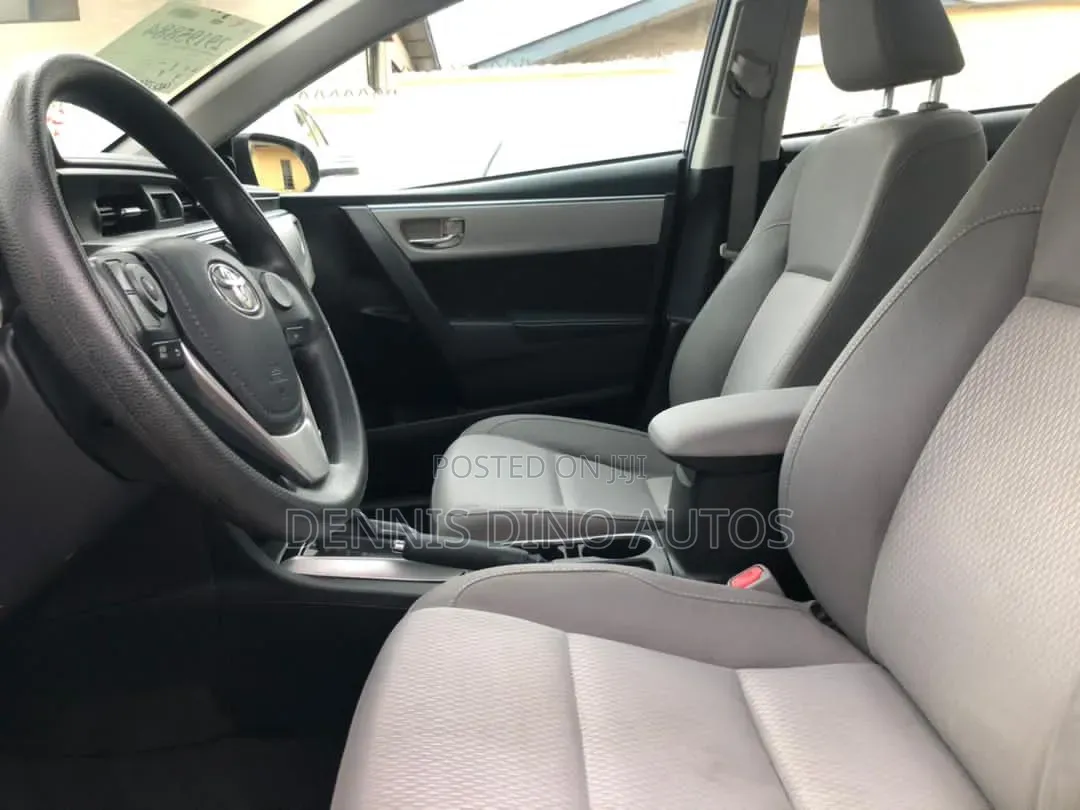 Toyota Corolla 2016 Gray
