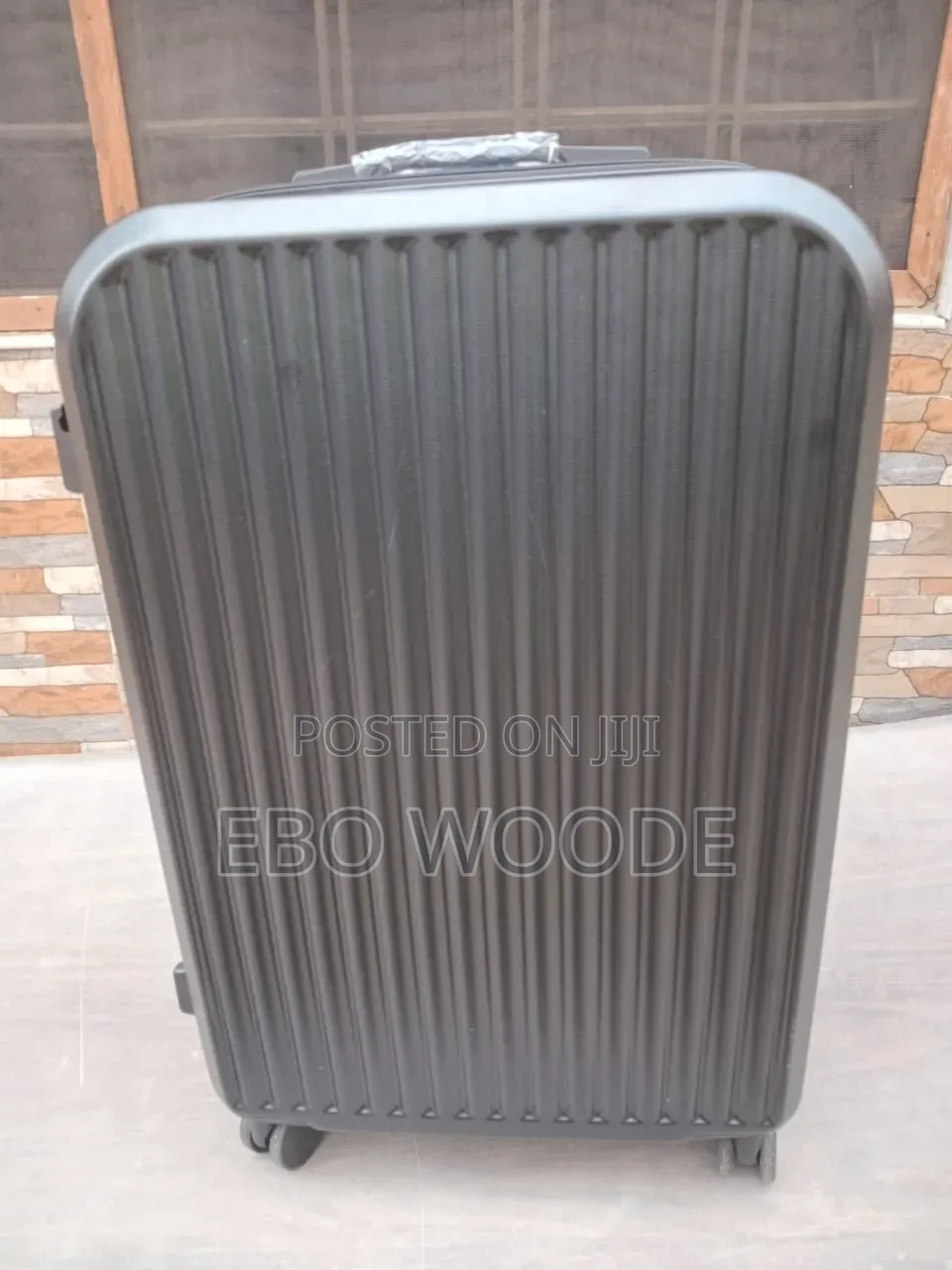 Quality 28 Inches Traveller