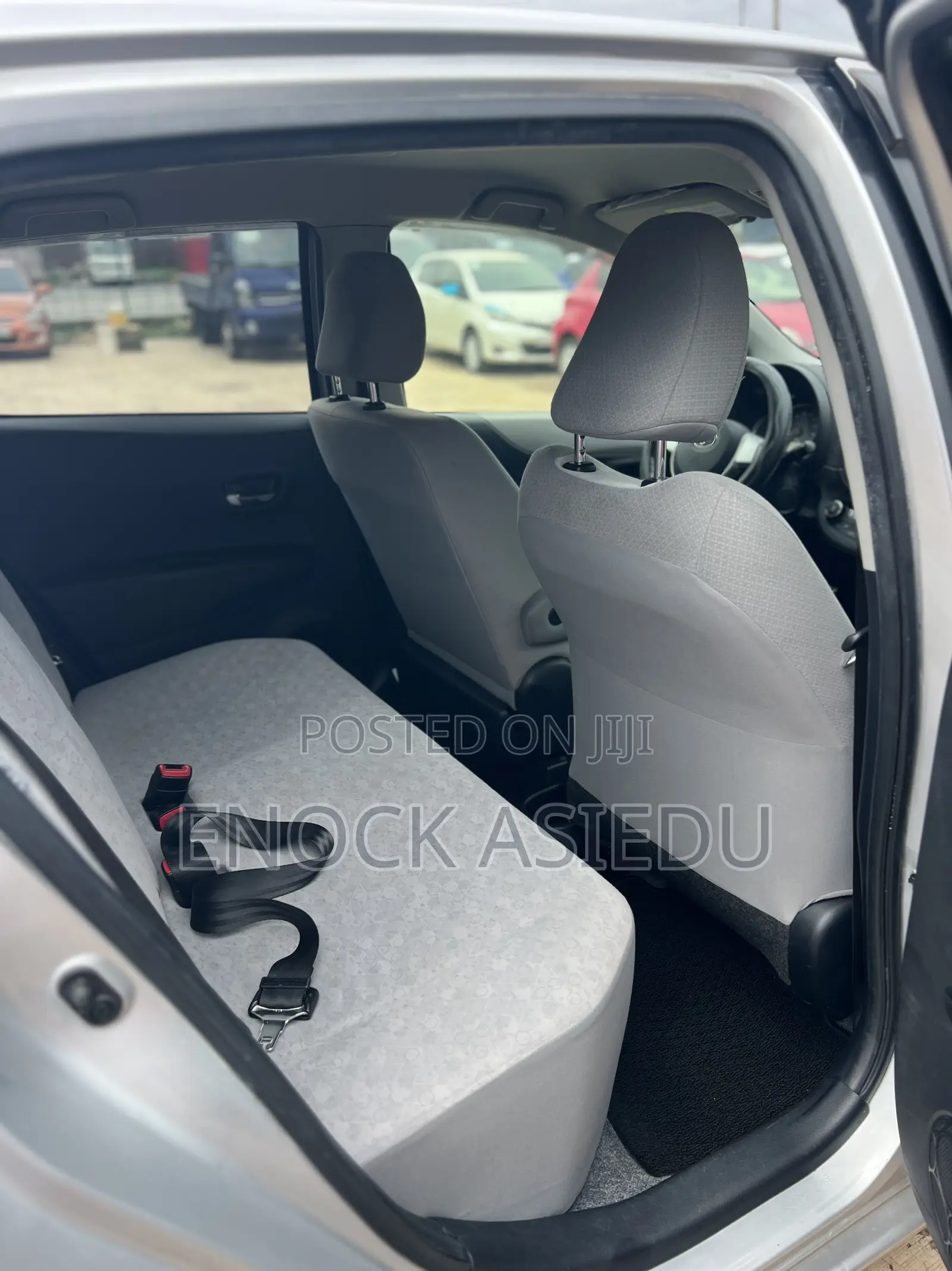 Toyota Vitz 1.3 AWD 5dr 2013 Silver