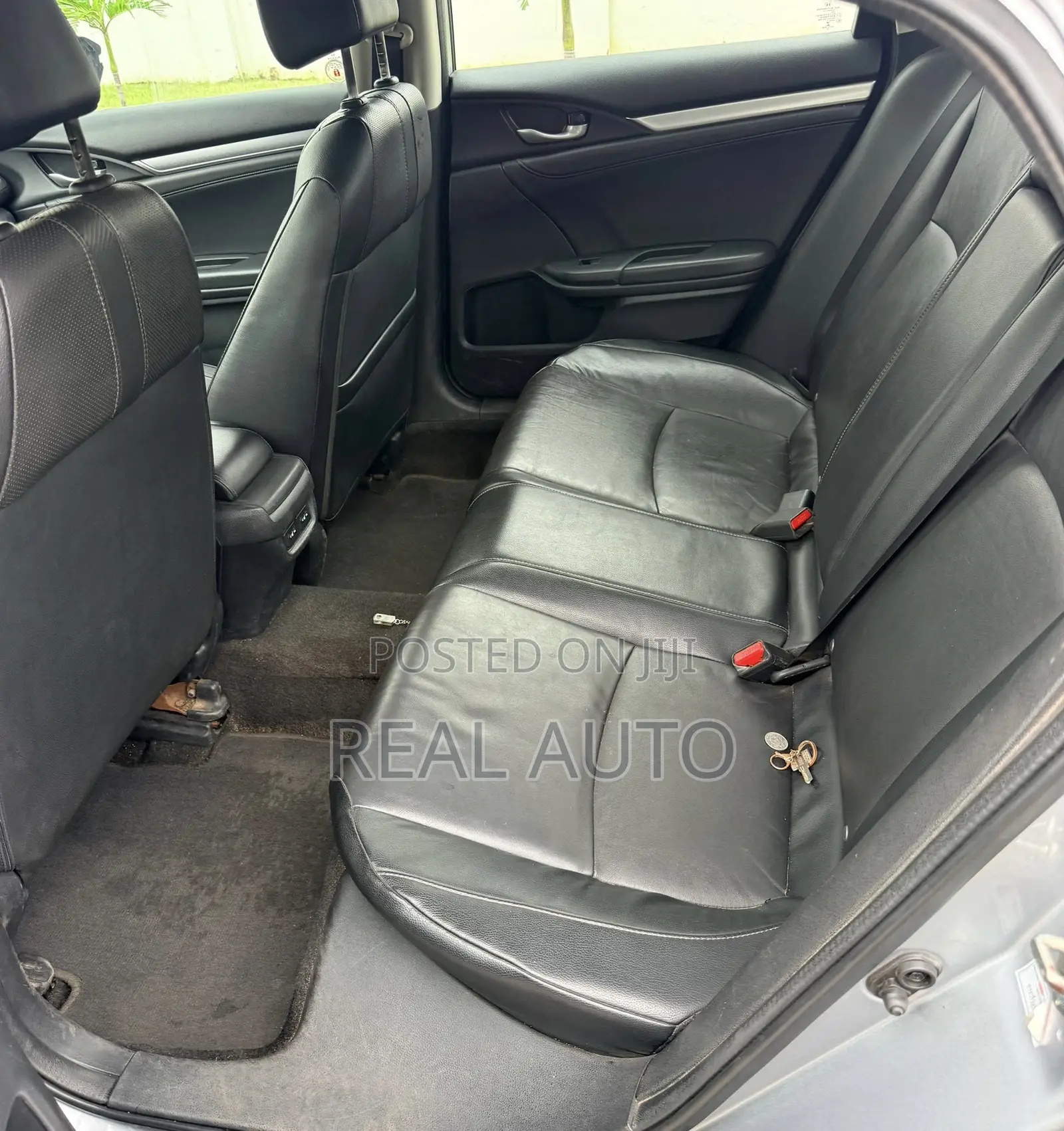 Honda Civic Touring 4dr Sedan (1.5L 4cyl) 2017 Silver